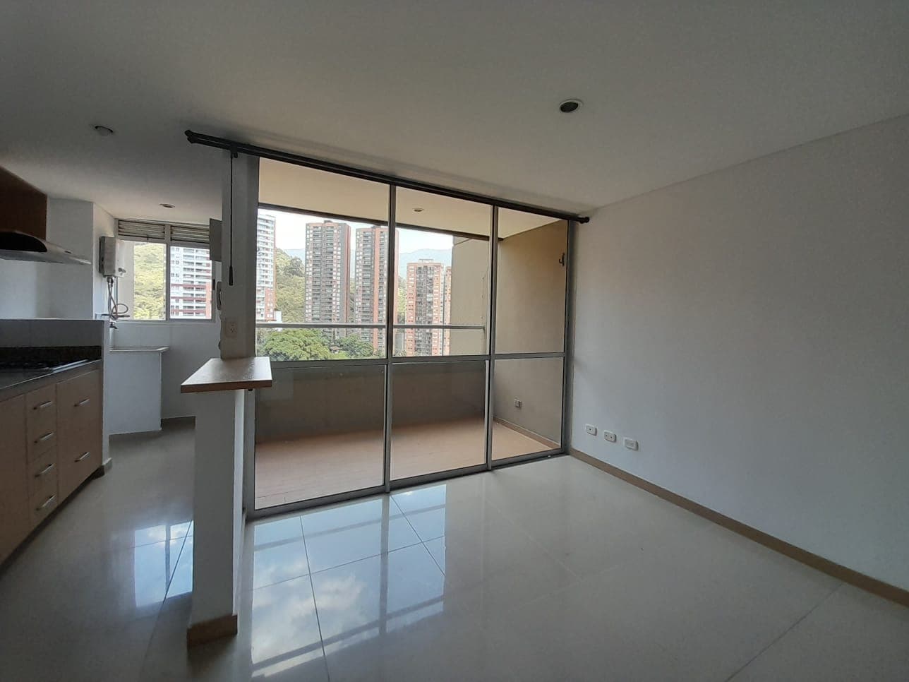 Apartamento en arriendo en Vegas De San José, Sabaneta — foto 3 de 20
