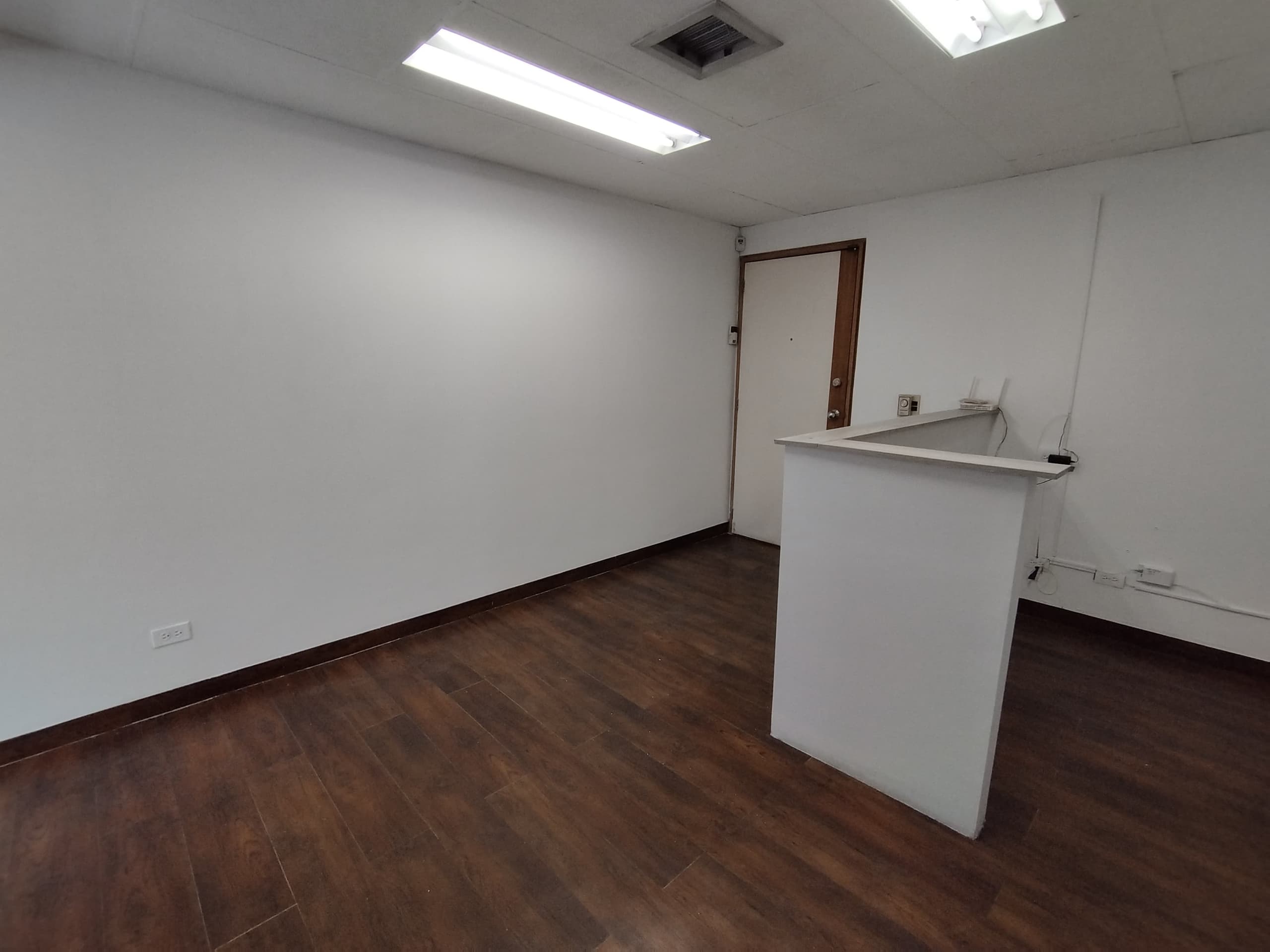 Oficina en arriendo en Milla De Oro, El Poblado, Medellín — foto 5 de 12