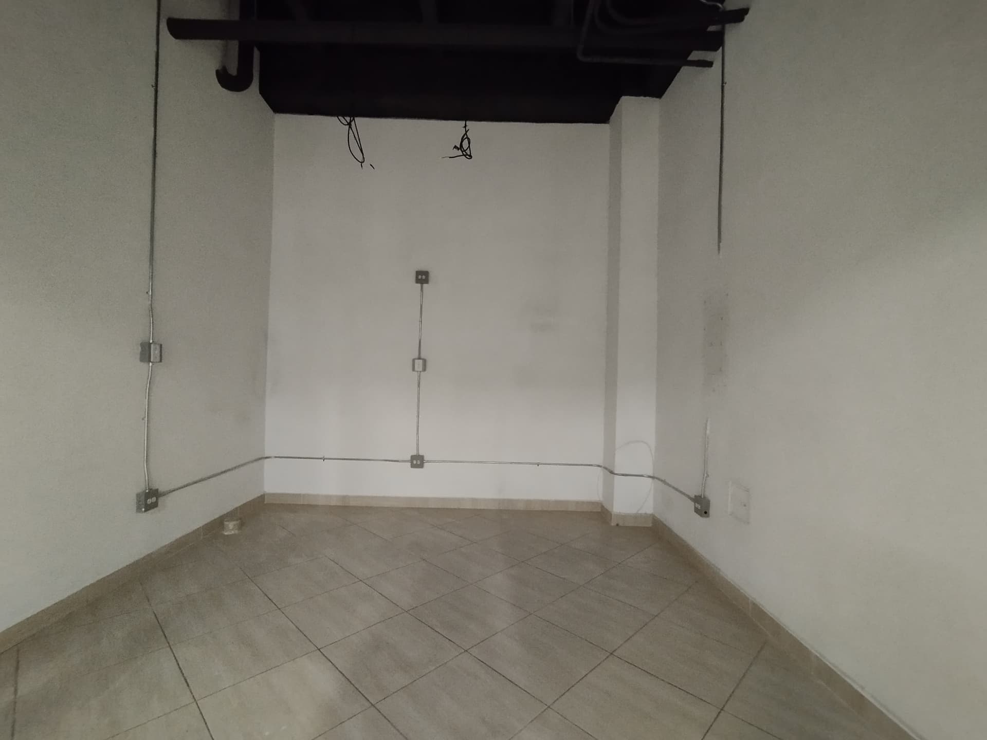 Local en arriendo en Glorieta Pilsen, Itagui — foto 1 de 6