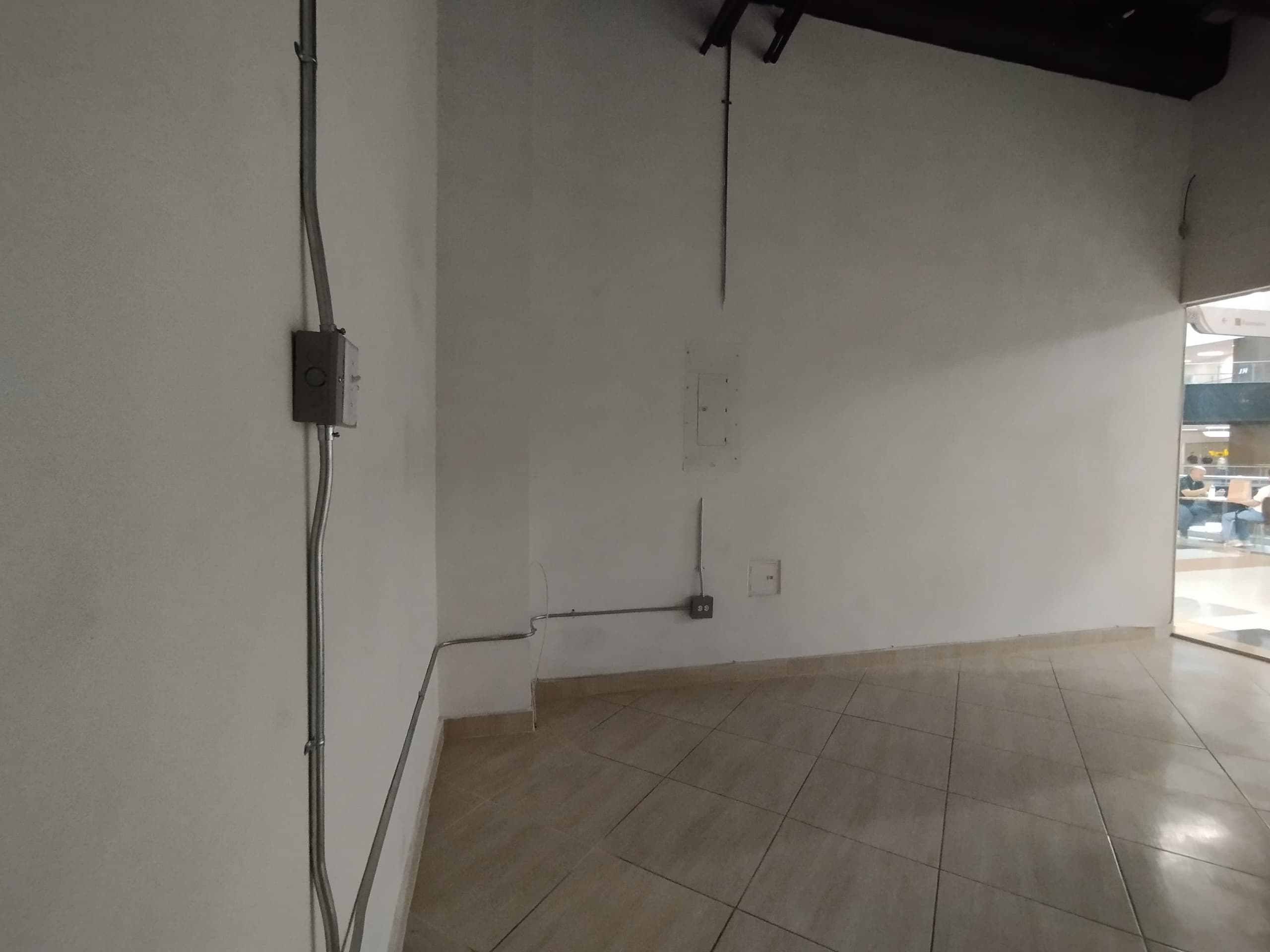 Local en arriendo en Glorieta Pilsen, Itagui — foto 5 de 6