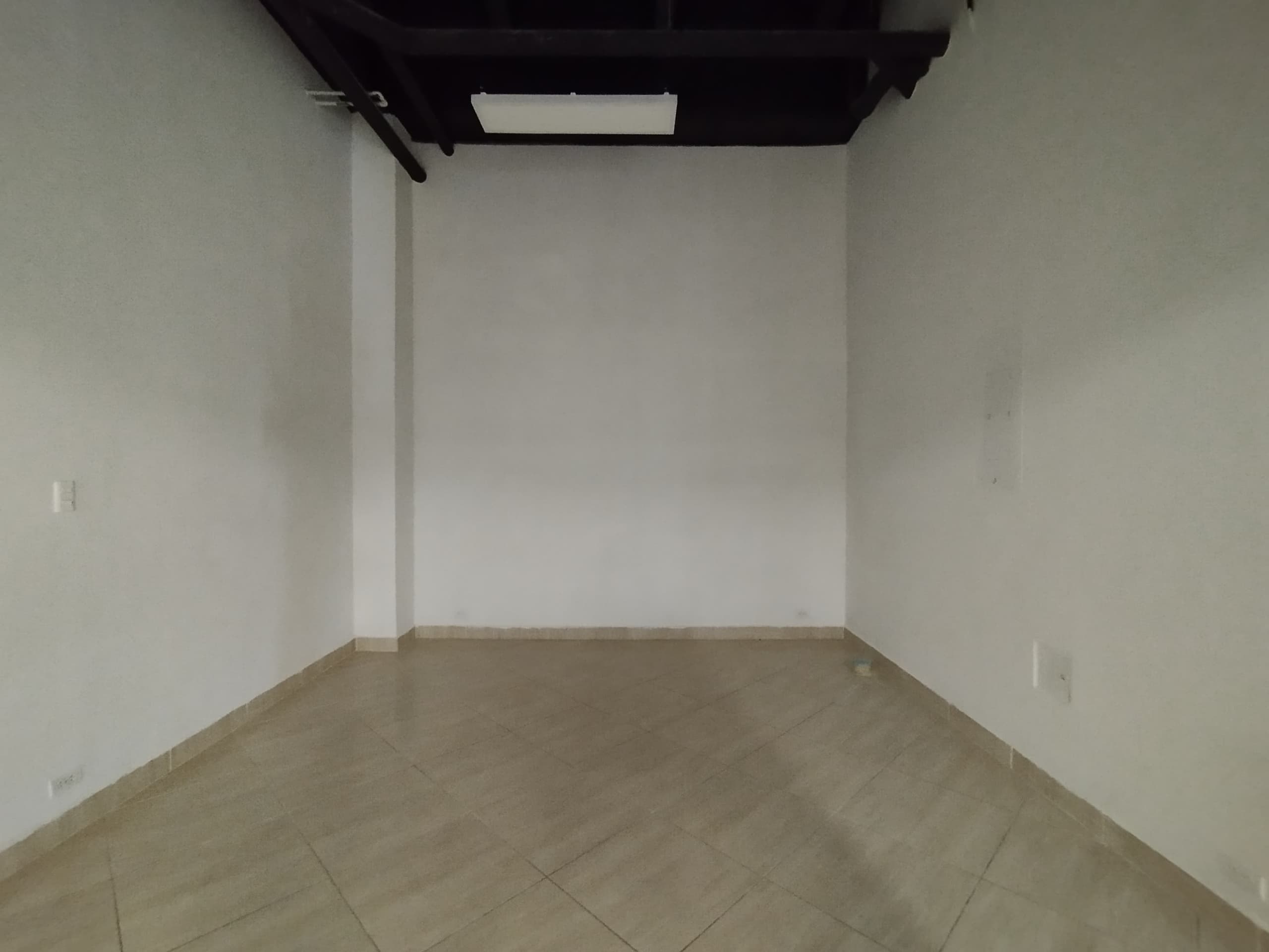 Local en arriendo en Glorieta Pilsen, Itagui — foto 1 de 6