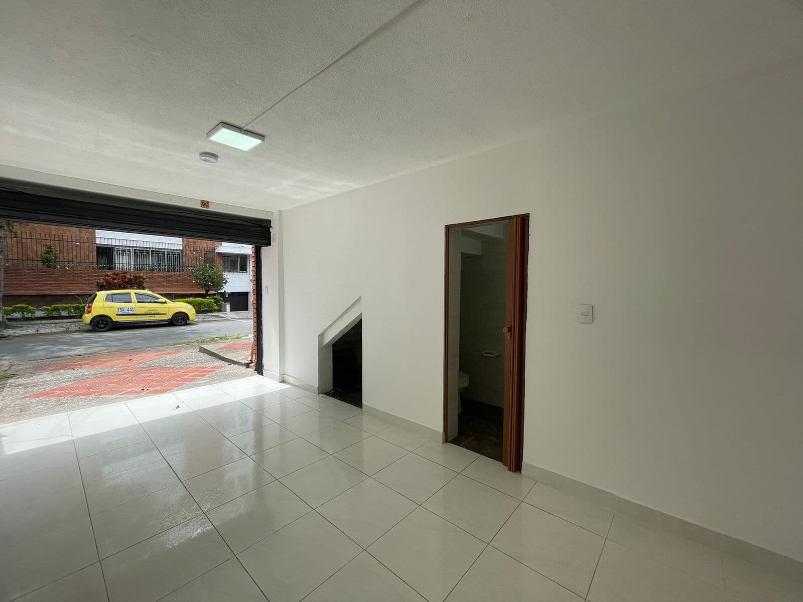 Local en arriendo en Suramericana, Laureles, Medellín — foto 4 de 9