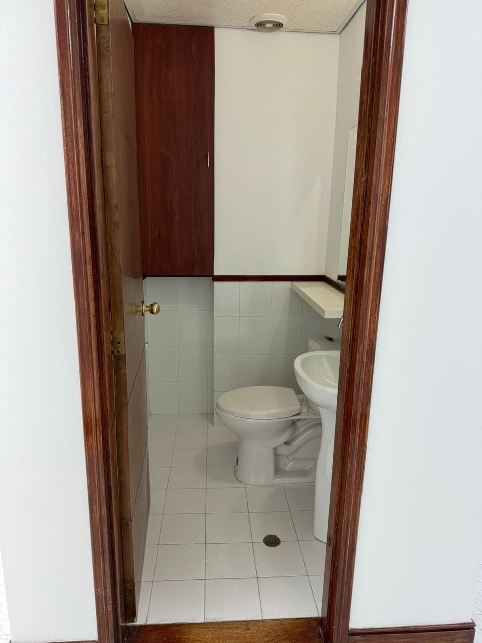 Oficina en arriendo en El Poblado, Medellín — foto 3 de 7