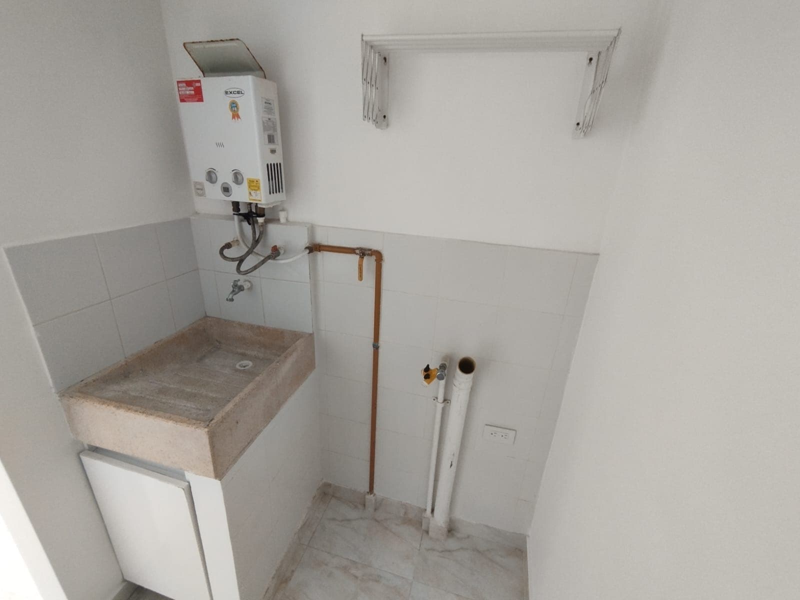 Apartamento en arriendo en Maria Auxiliadora, Sabaneta — foto 4 de 15