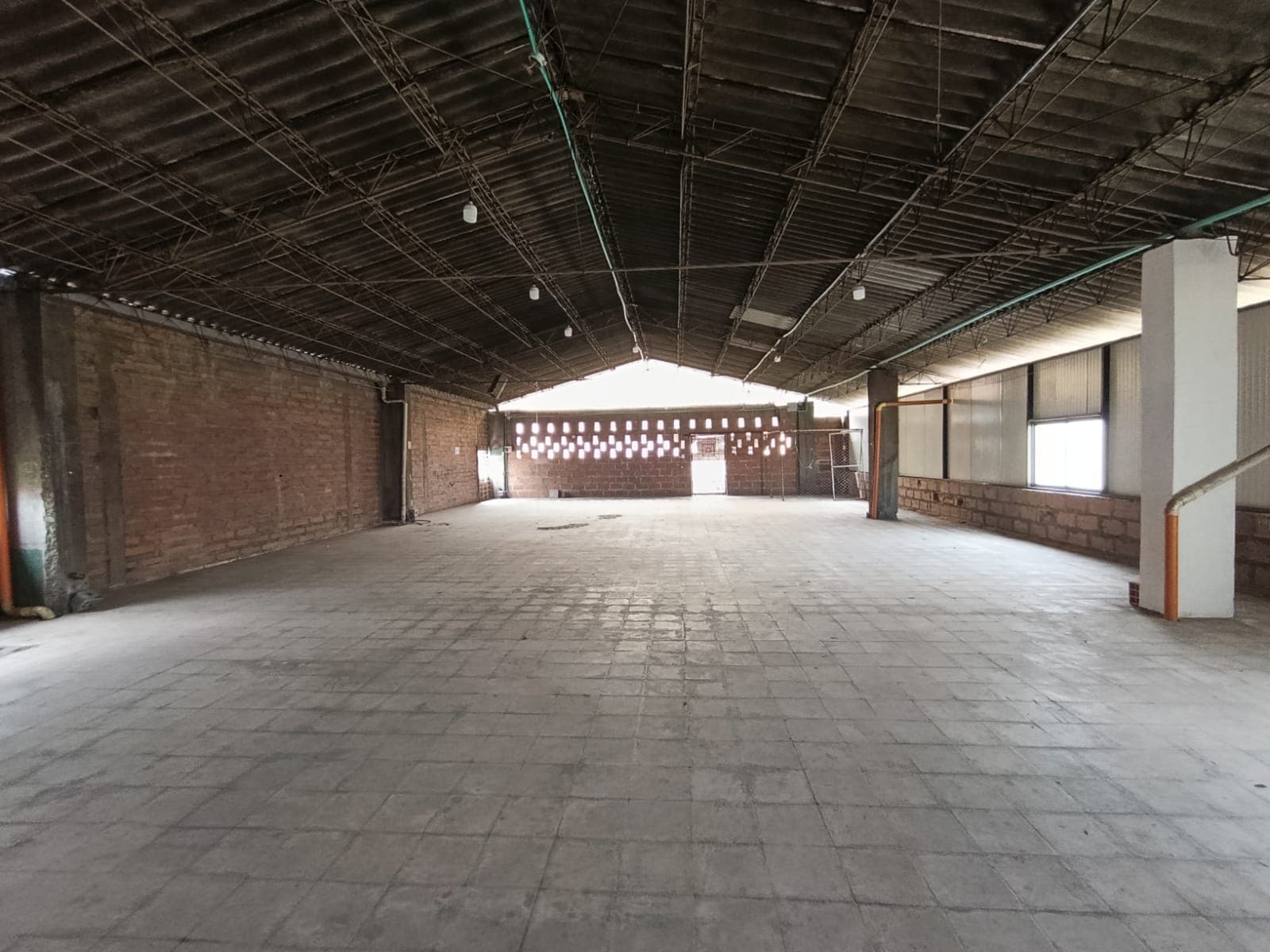 Bodega en arriendo en Perpetuo Socorro, Centro, Medellín — foto 5 de 20