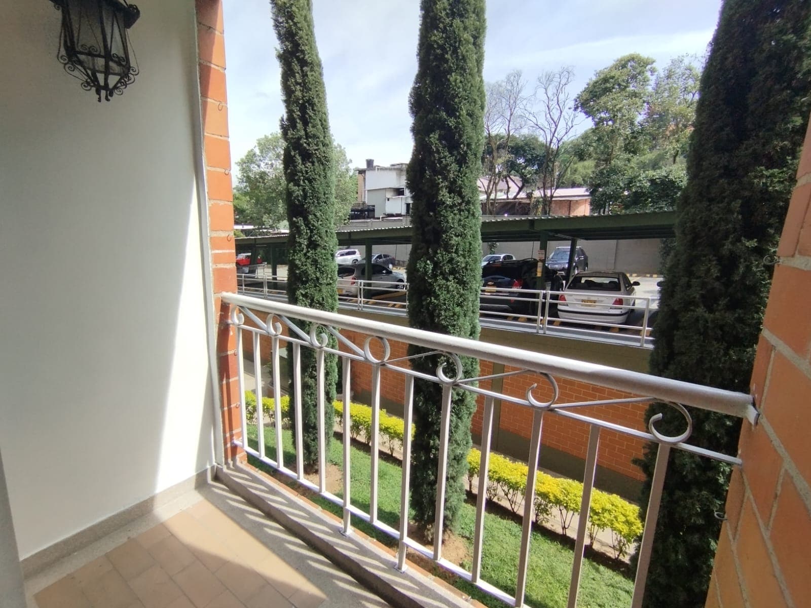Apartamento en arriendo en Castropol, El Poblado, Medellín — foto 1 de 20