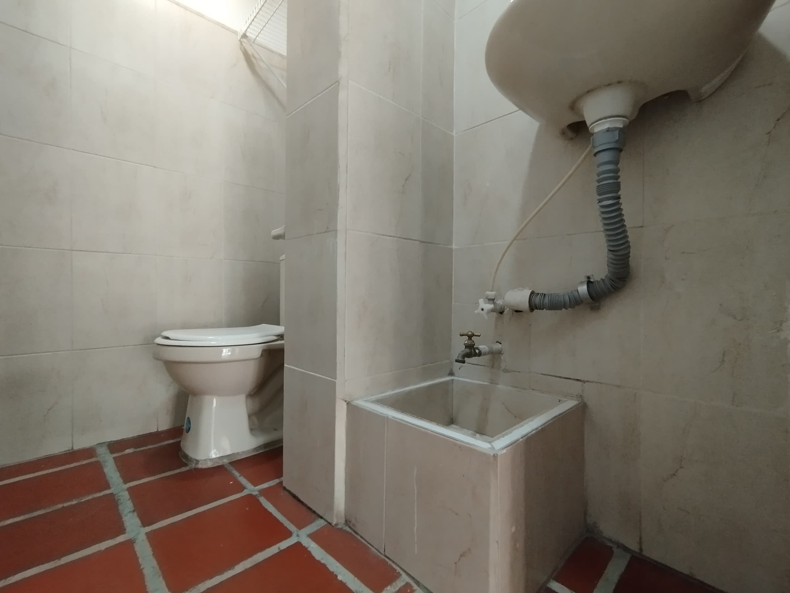 Local en arriendo en La Magnolia, Envigado — foto 2 de 6