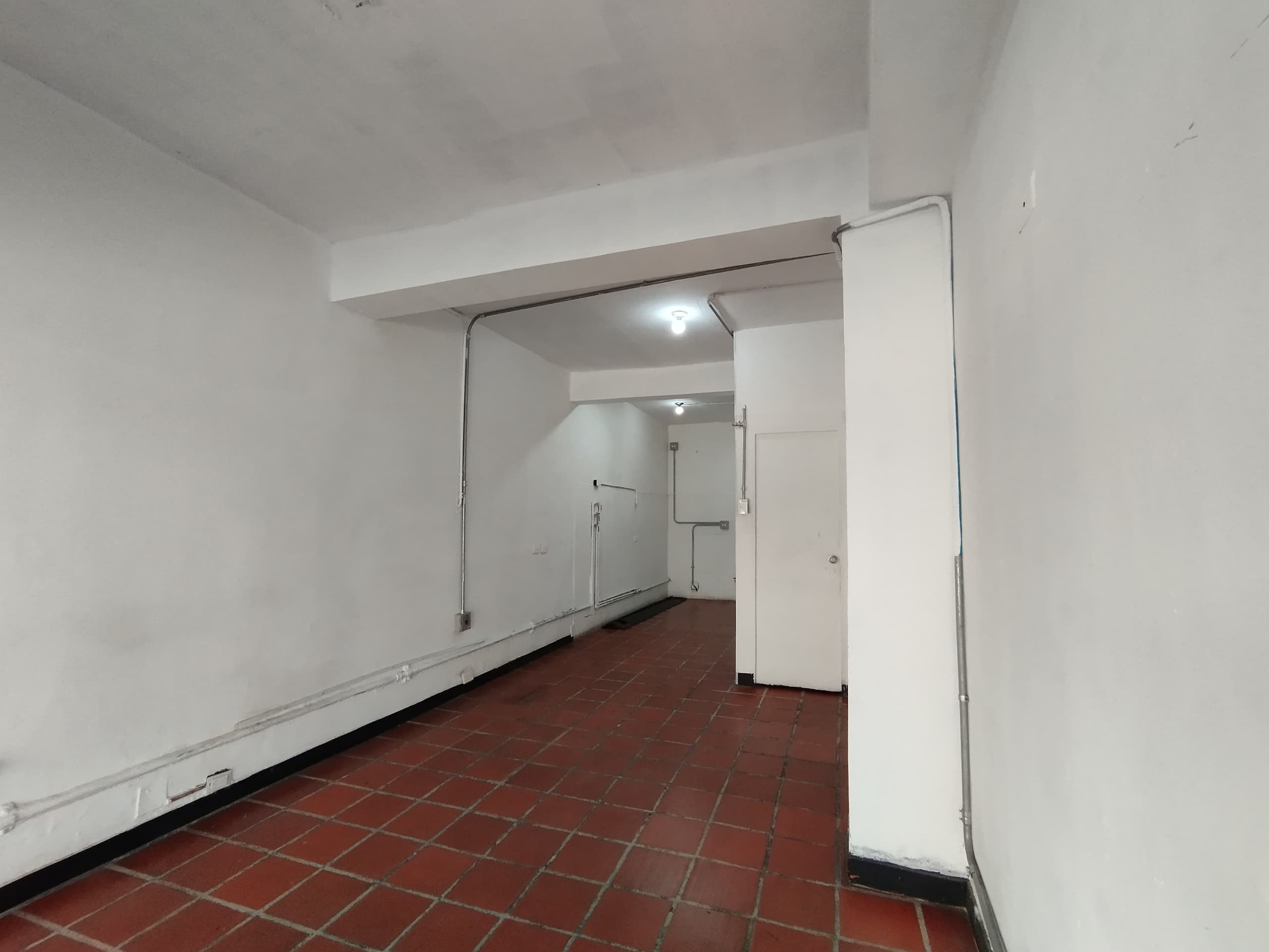 Local en arriendo en La Magnolia, Envigado — foto 3 de 6