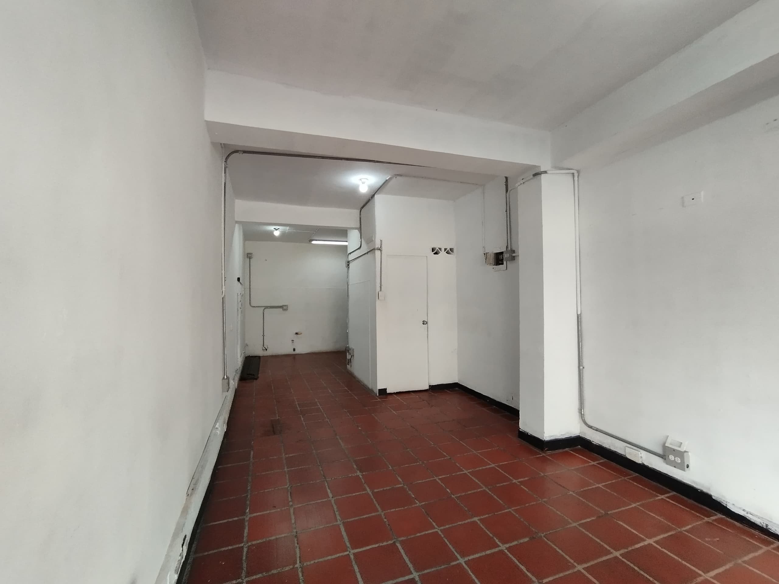 Local en arriendo en La Magnolia, Envigado — foto 4 de 6