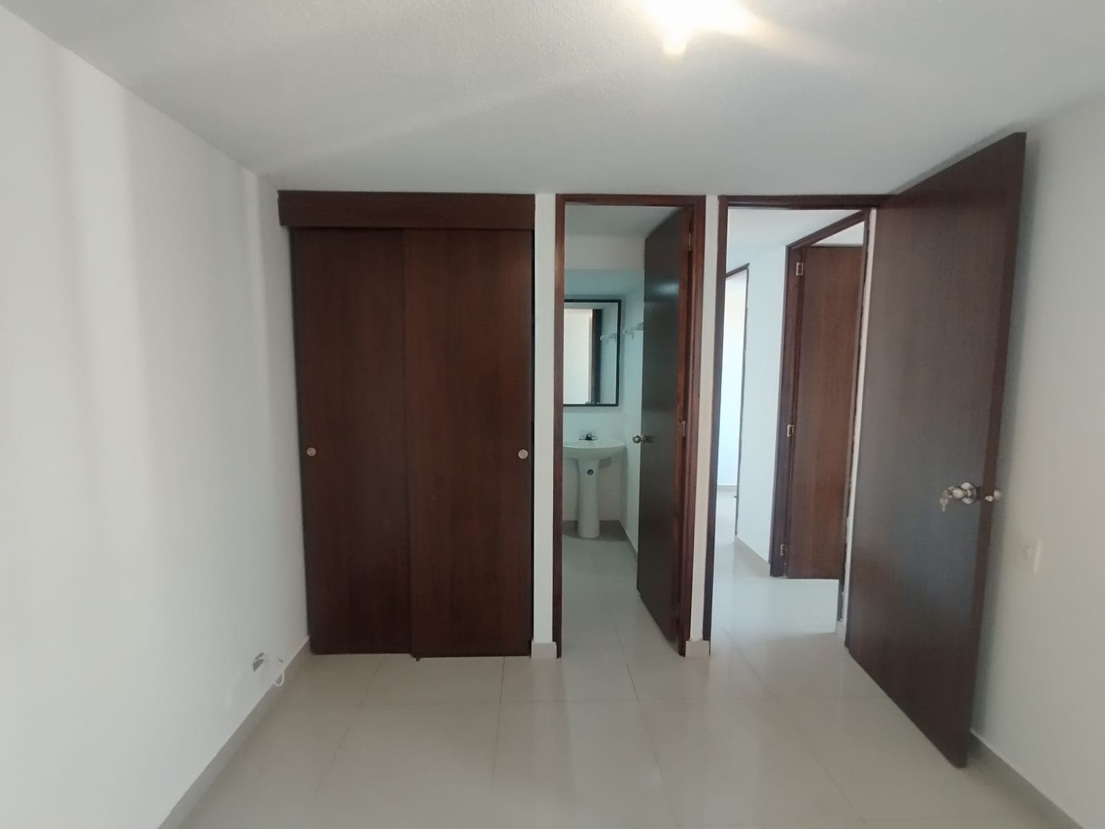 Apartamento en arriendo en La Loma de los Bernal, Belen, Medellín — foto 1 de 20