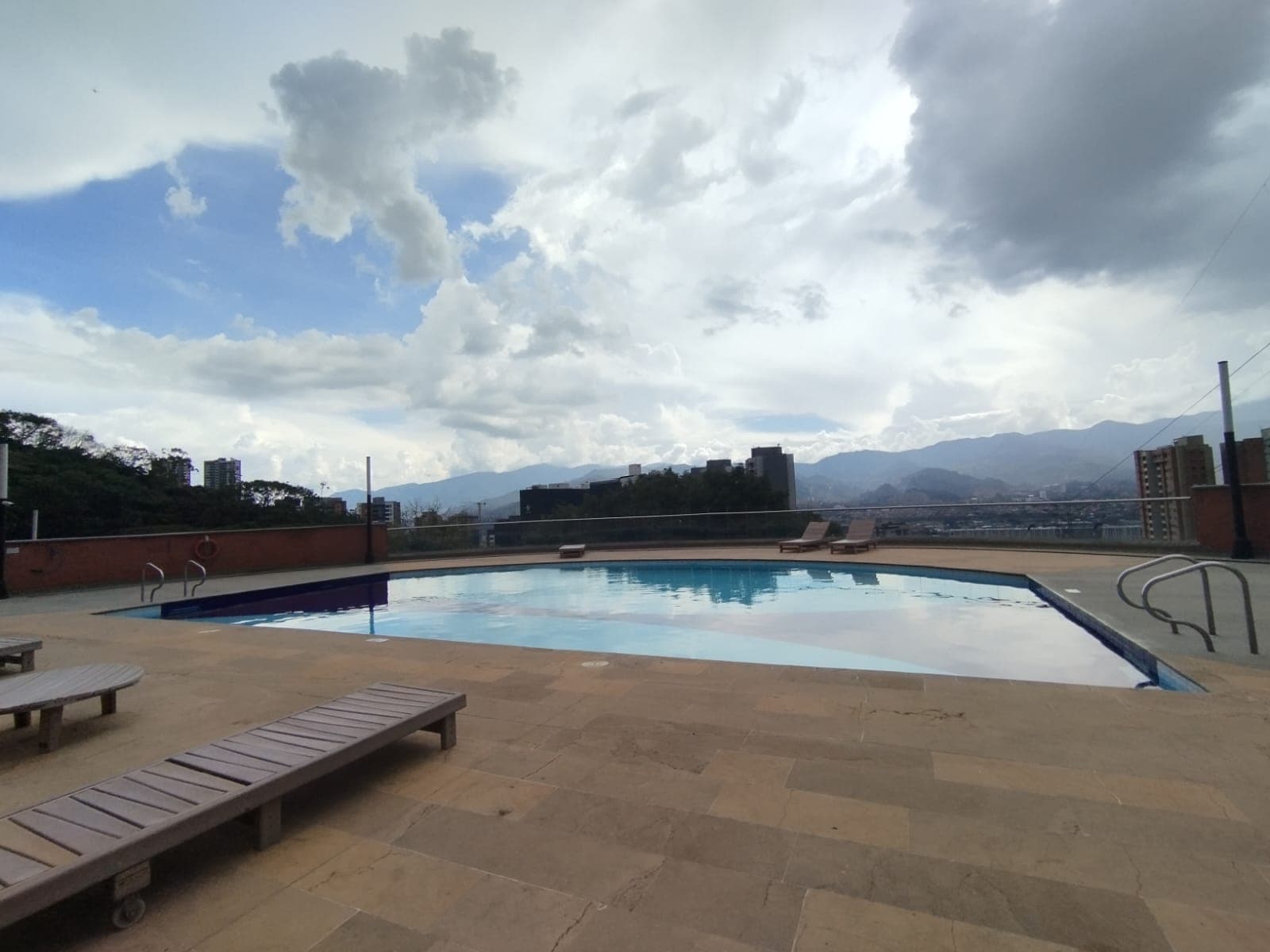 Apartamento en arriendo en Loma del Indio, El Poblado, Medellín — foto 3 de 20