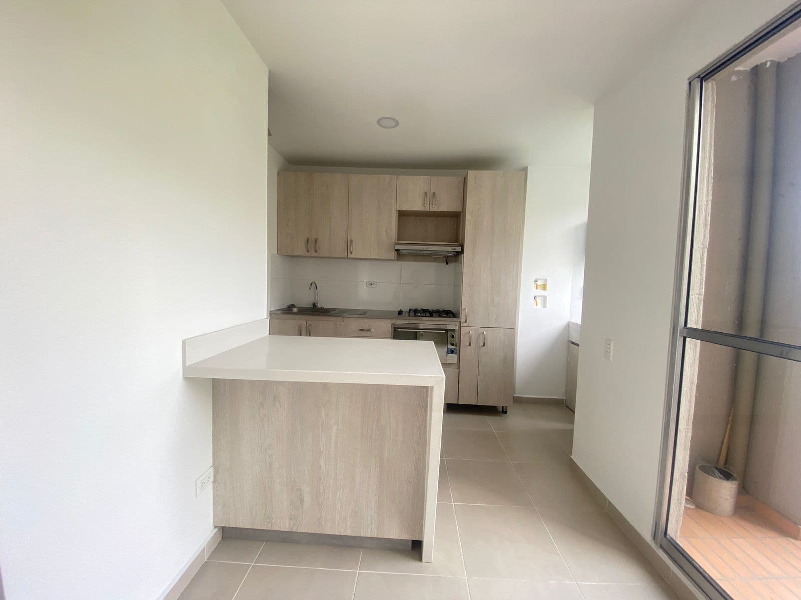Apartamento en arriendo en Vereda Las Lomitas, Sabaneta — foto 5 de 14
