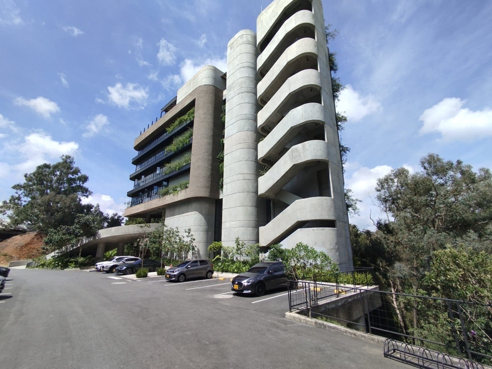 Oficina en arriendo en Alto De Palmas, Envigado — foto 1 de 9