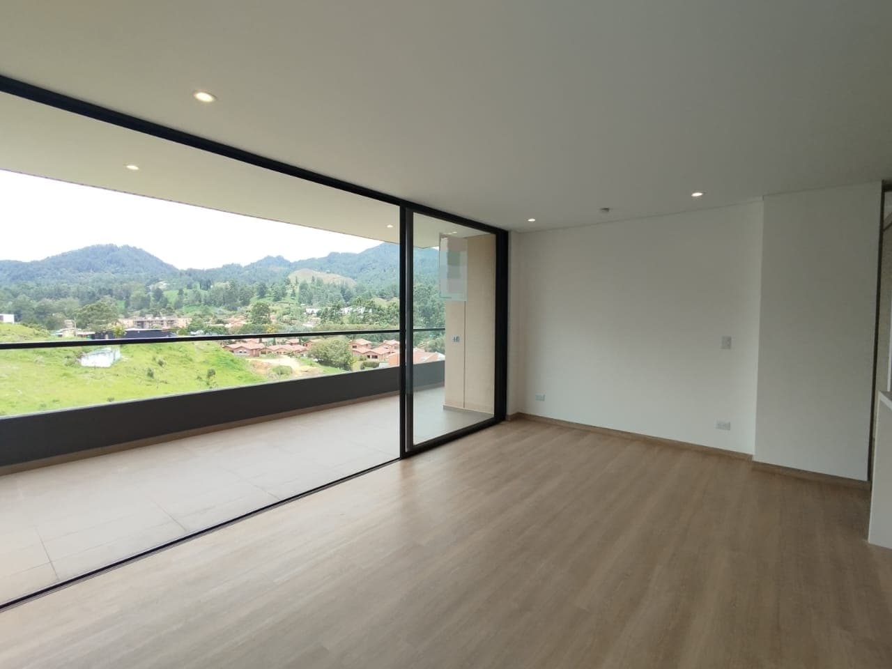Apartamento en arriendo en Retiro — foto 3 de 20