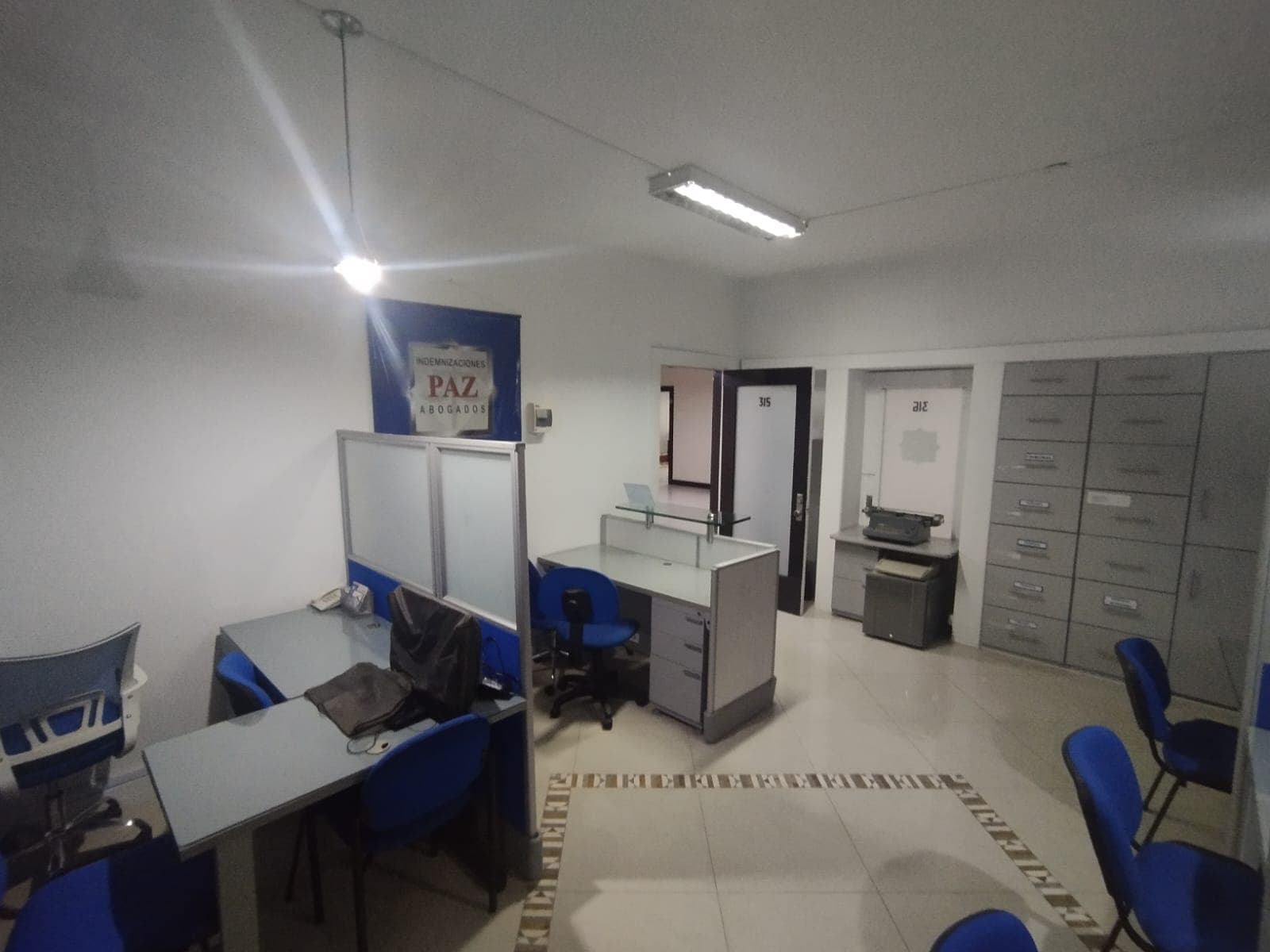 Oficina en arriendo en La Candelaria, Centro, Medellín — foto 2 de 8