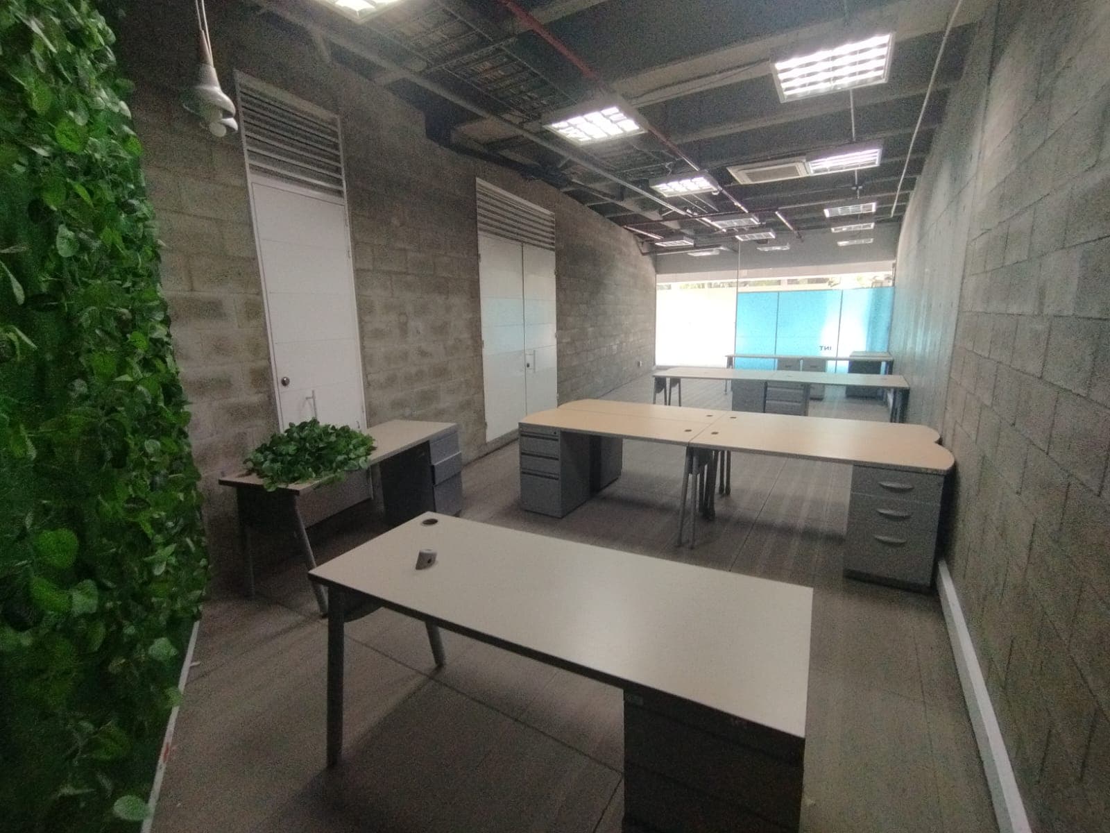 Oficina en arriendo en Alpujarra, Centro, Medellín — foto 5 de 9