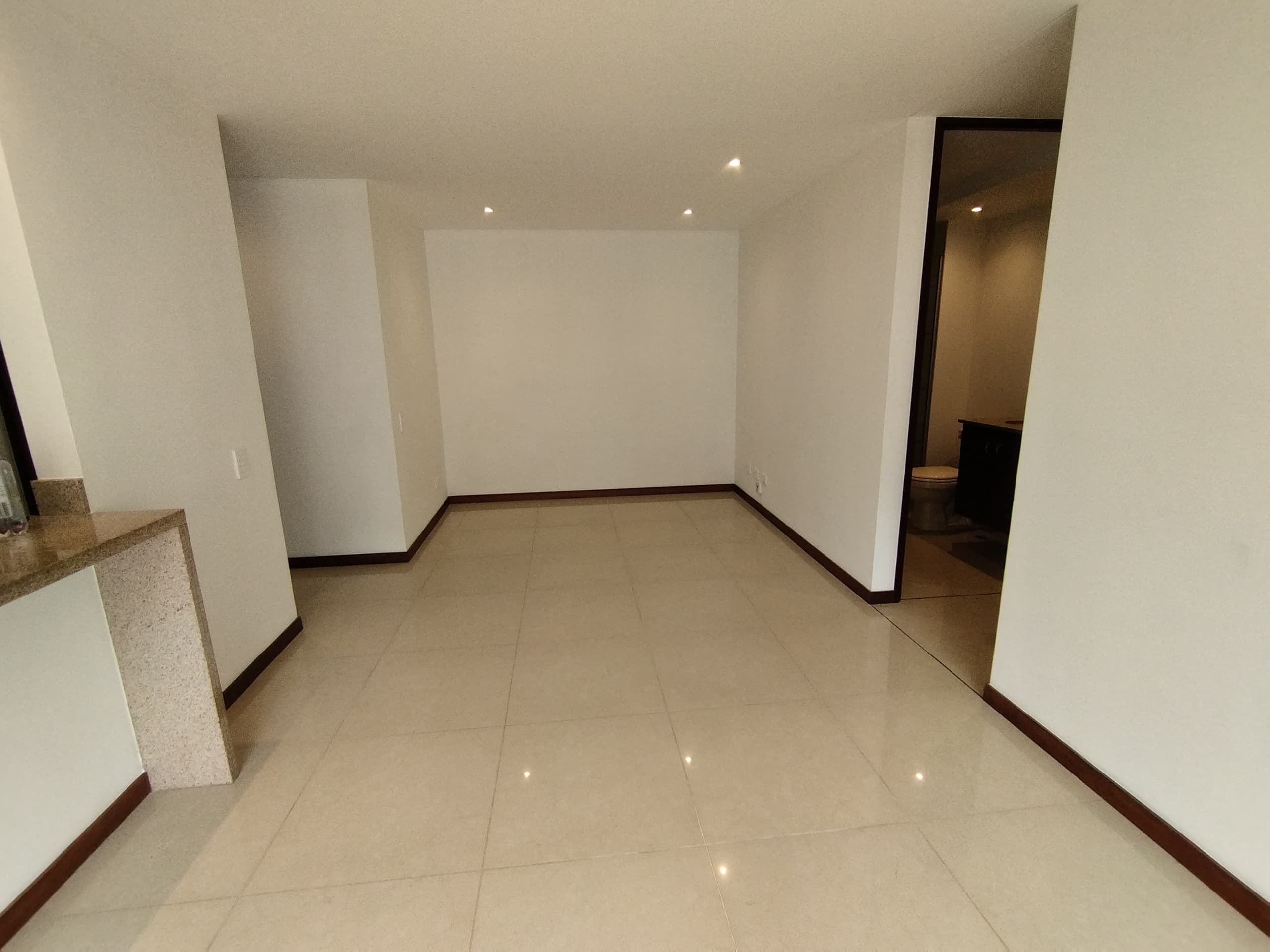 Apartamento en arriendo en Ciudad Del Rio, El Poblado, Medellín — foto 3 de 18