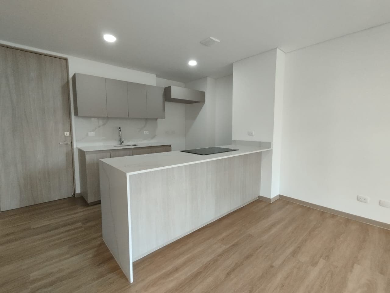 Apartaestudio en arriendo en Sajonia, Rionegro — foto 2 de 11
