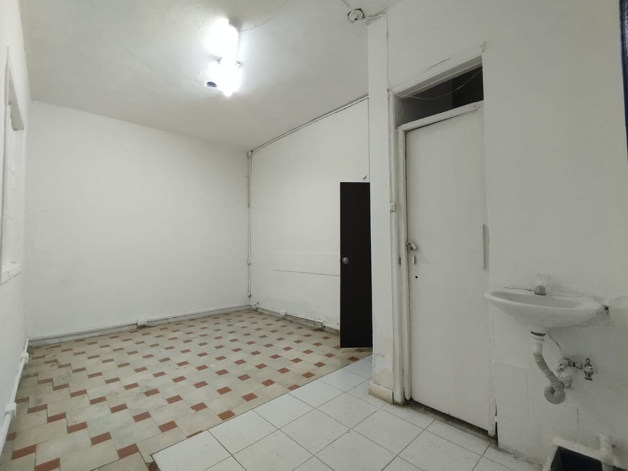 Local en arriendo en Bombona, Centro, Medellín — foto 3 de 9