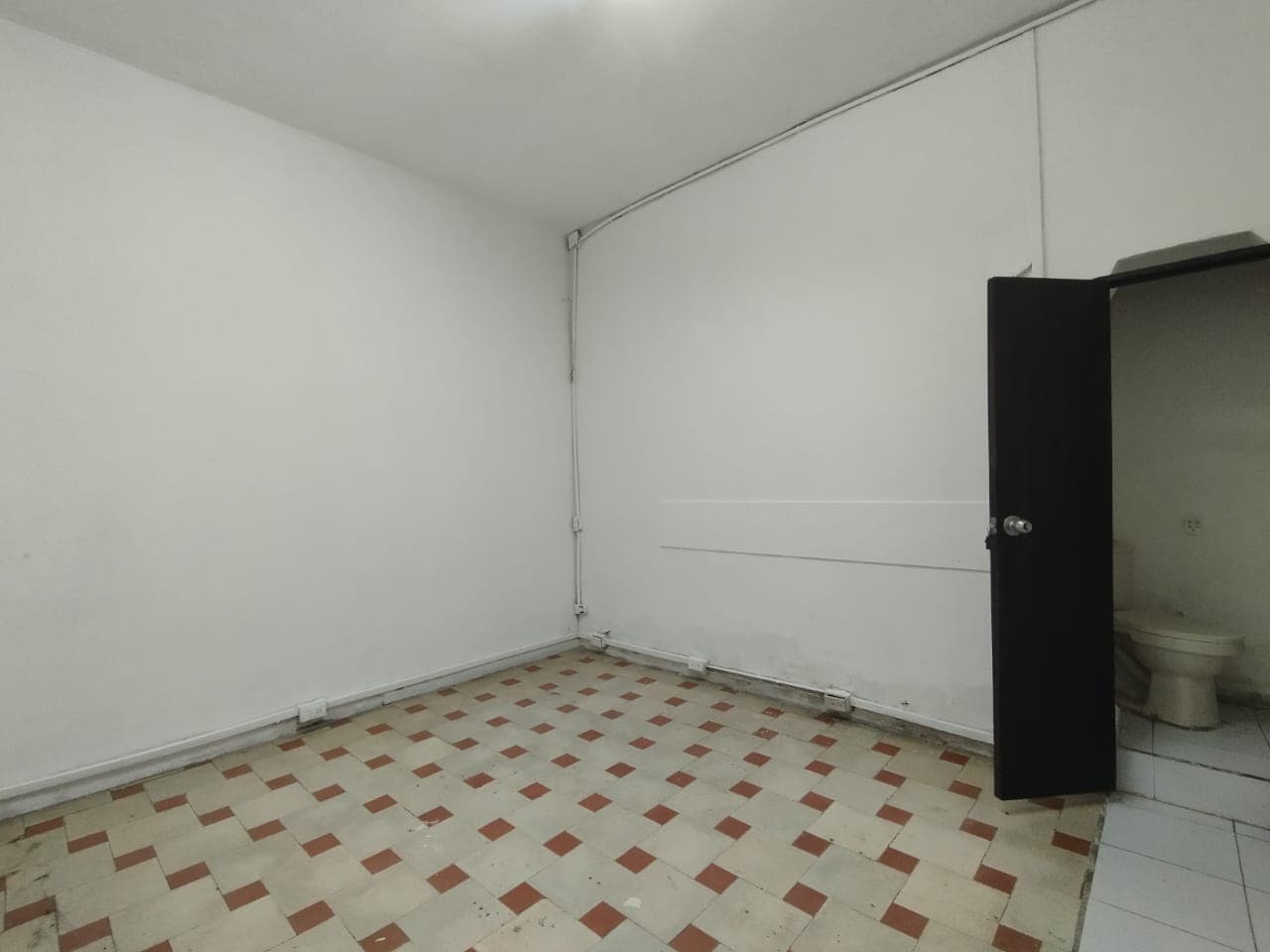 Local en arriendo en Bombona, Centro, Medellín — foto 4 de 9