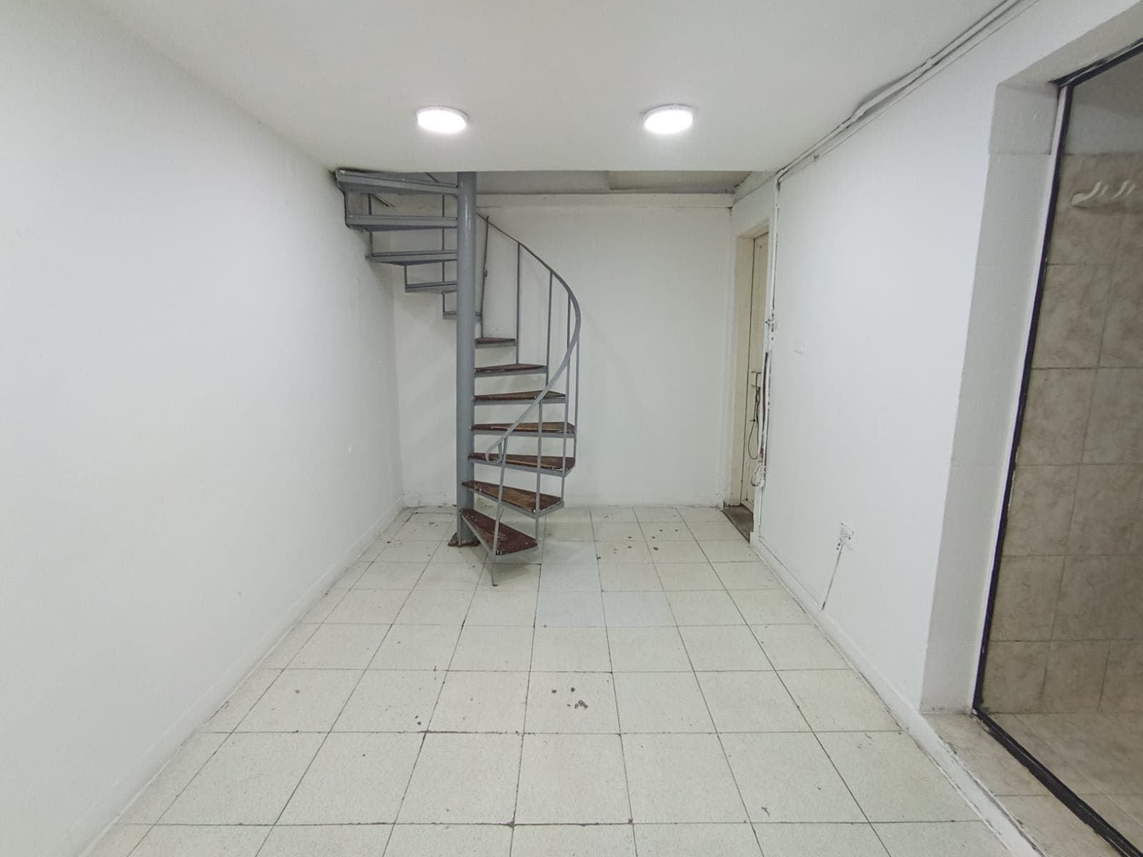 Local en arriendo en Villa Nueva, Centro, Medellín — foto 1 de 13
