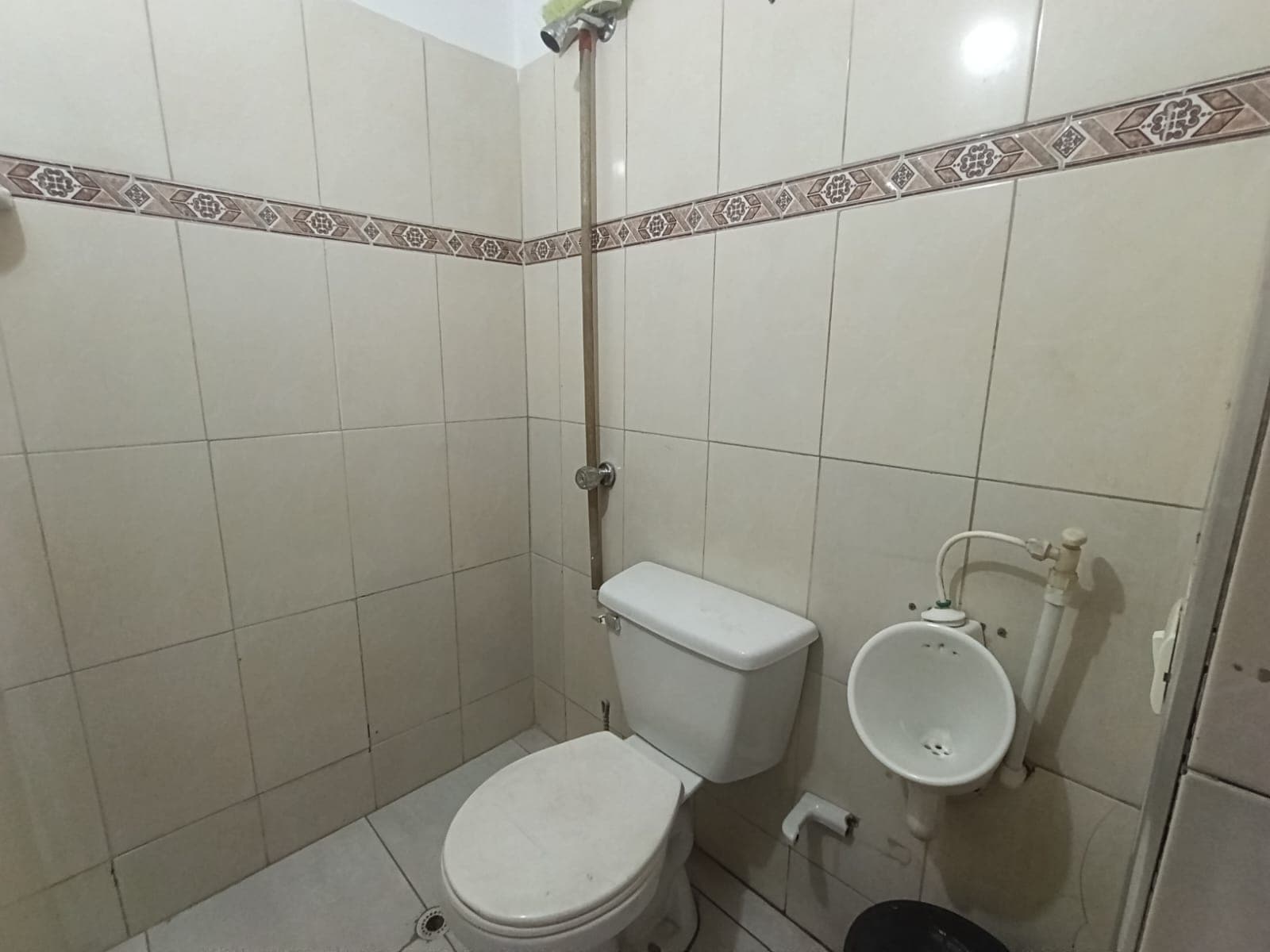 Local en arriendo en La Candelaria, Centro, Medellín — foto 3 de 7