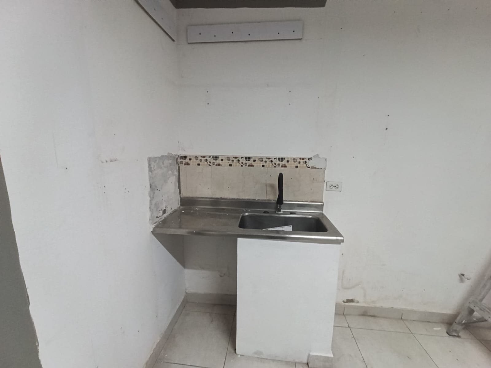 Local en arriendo en La Candelaria, Centro, Medellín — foto 5 de 7