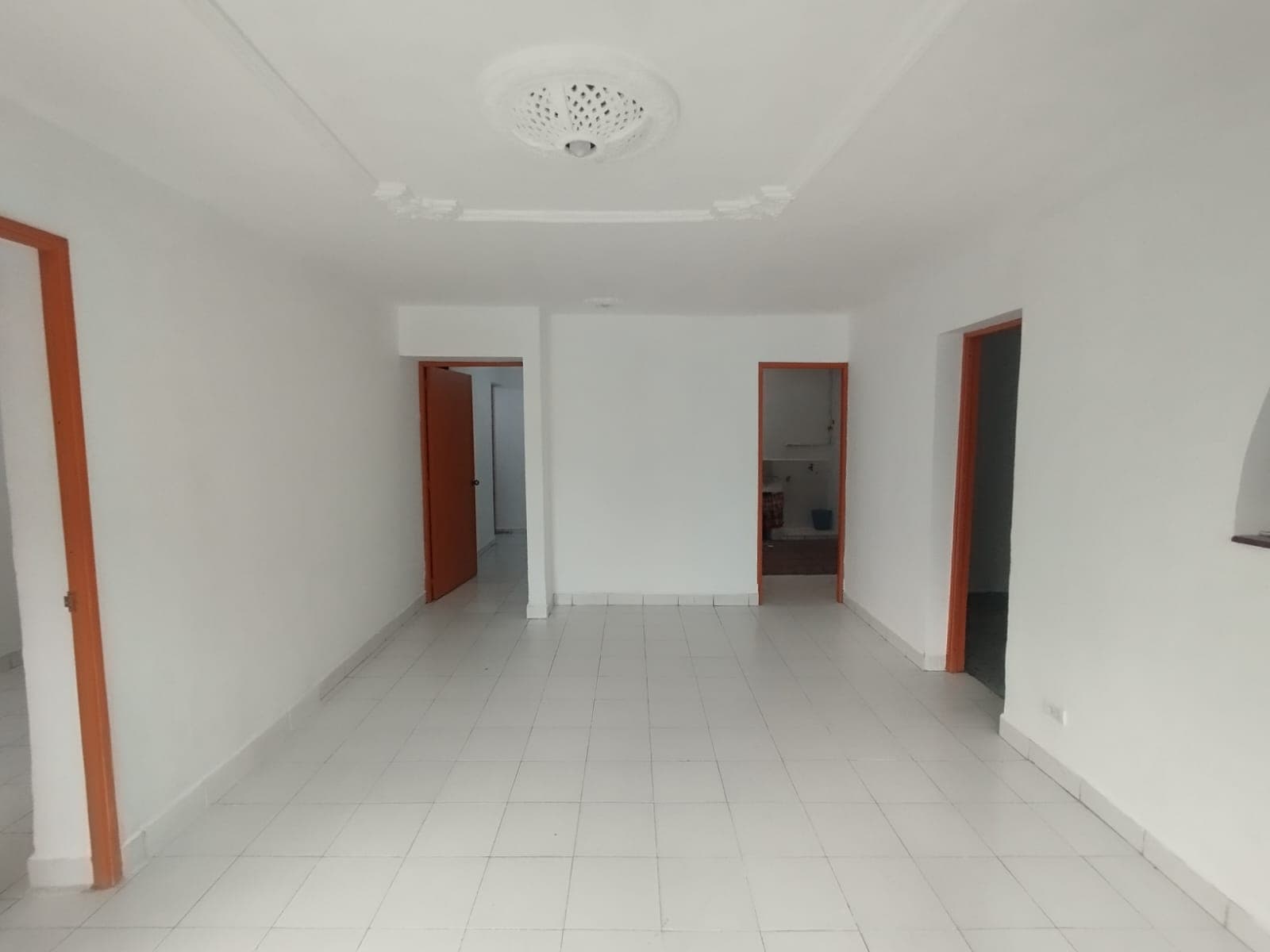 Casa Comercial en arriendo en Santa Fé, Guayabal, Medellín — foto 4 de 17
