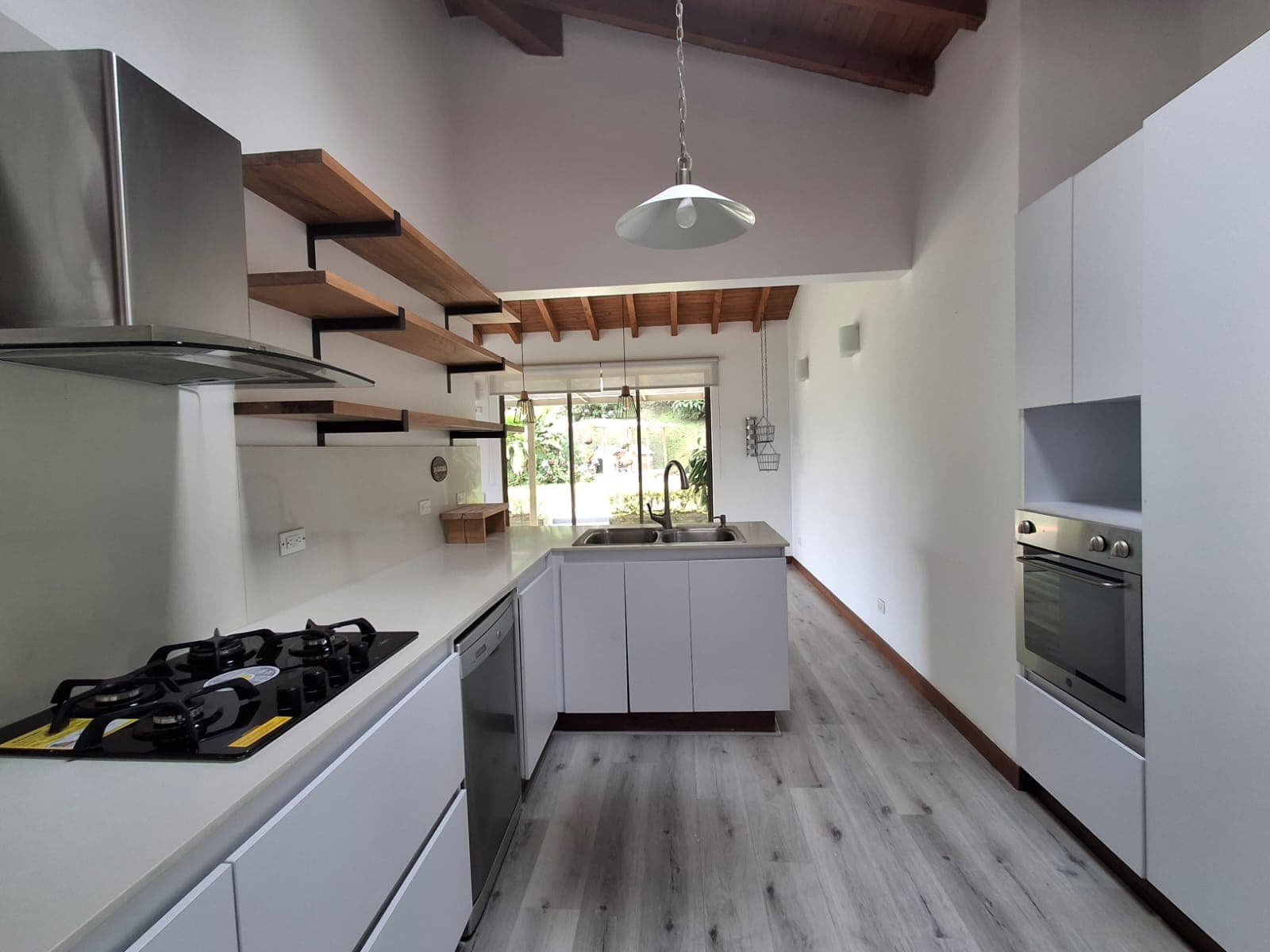 Casa Campestre en arriendo en Loma Del Escobero El, Retiro — foto 5 de 20