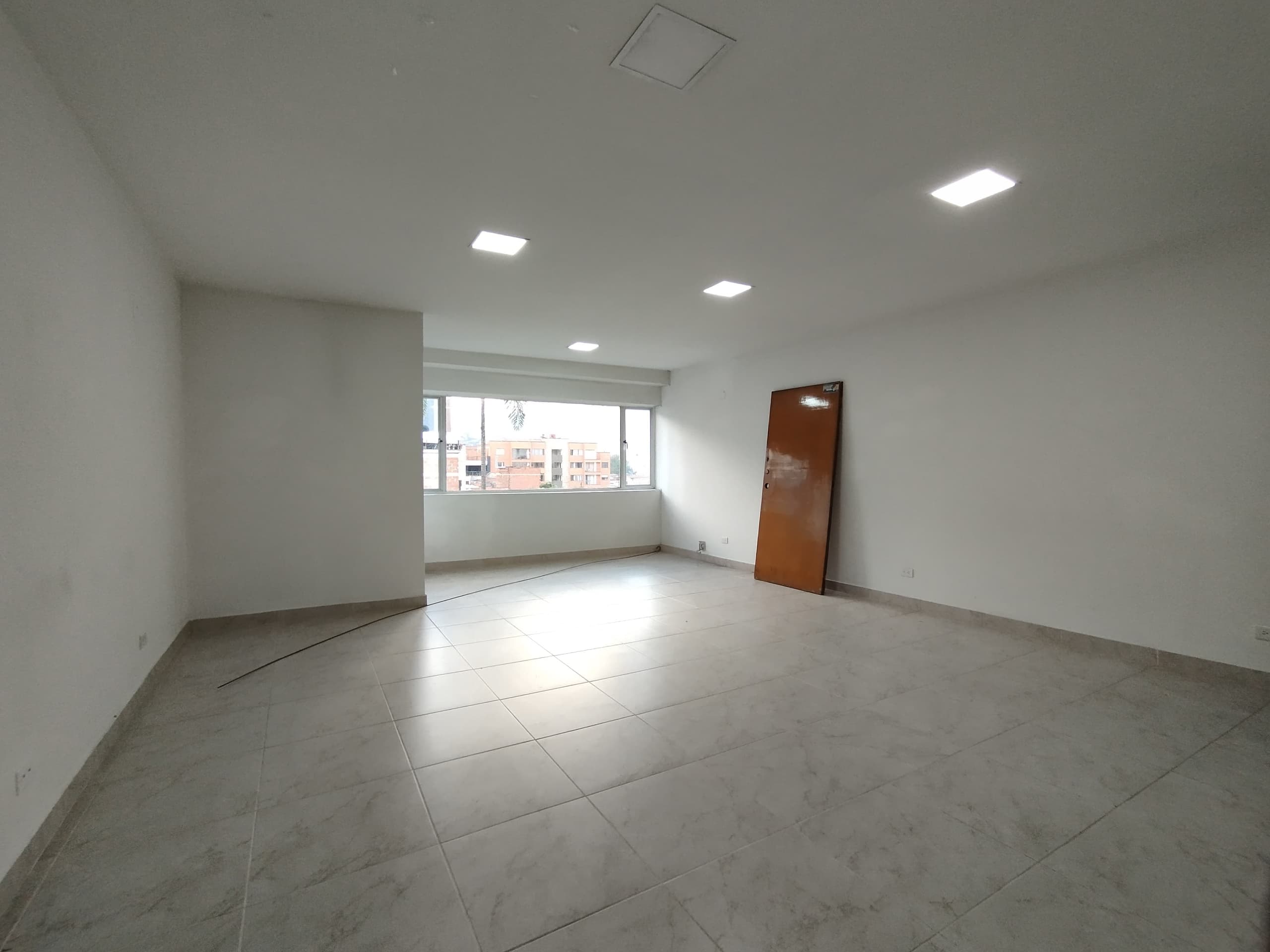 Oficina en arriendo en Parque De, Envigado — foto 2 de 8