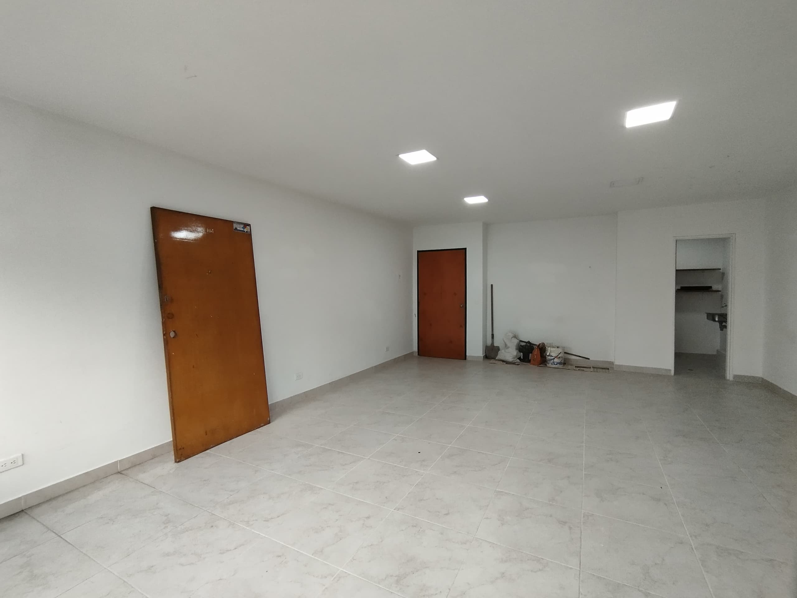 Oficina en arriendo en Parque De, Envigado — foto 3 de 8