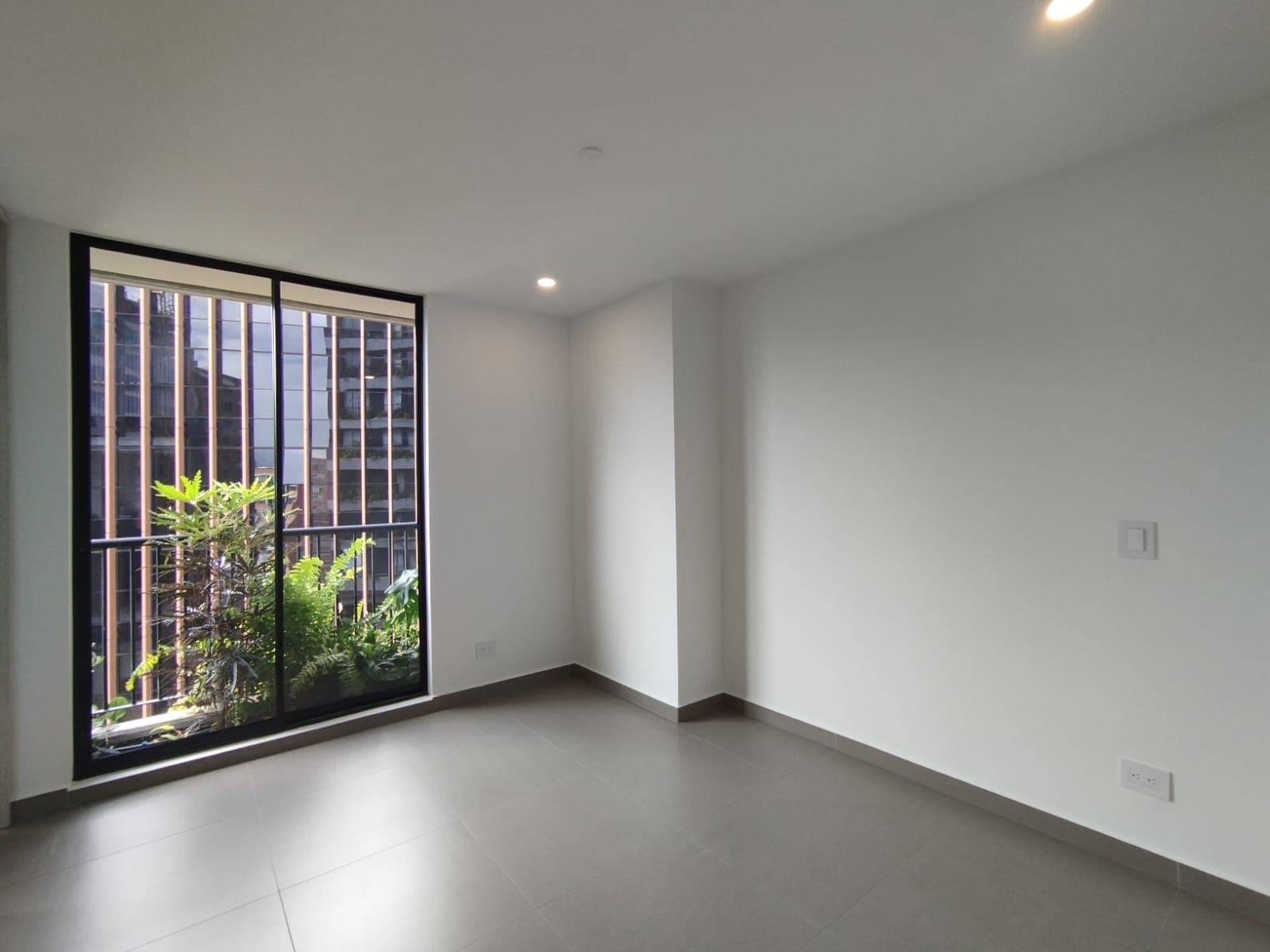 Apartamento en arriendo en Altos del Poblado Cola del Zorro, Medellín — foto 2 de 12