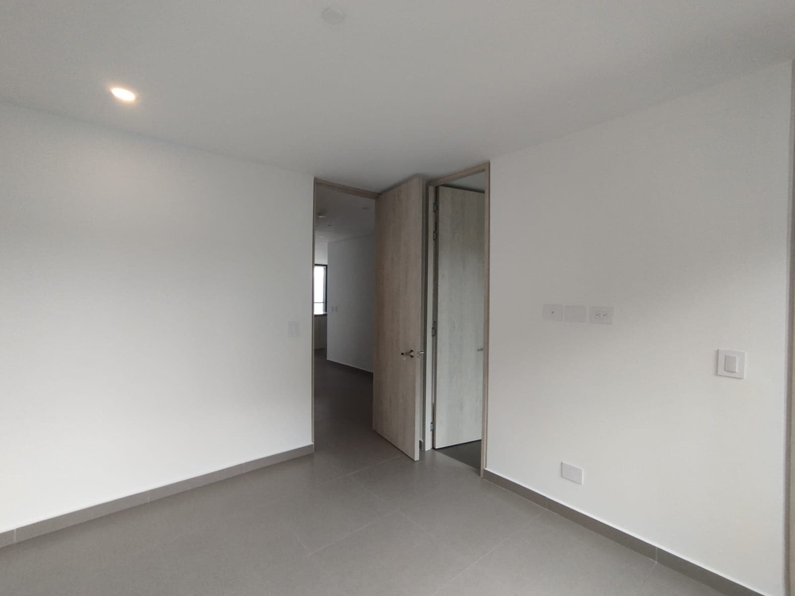 Apartamento en arriendo en Altos del Poblado Cola del Zorro, Medellín — foto 5 de 12