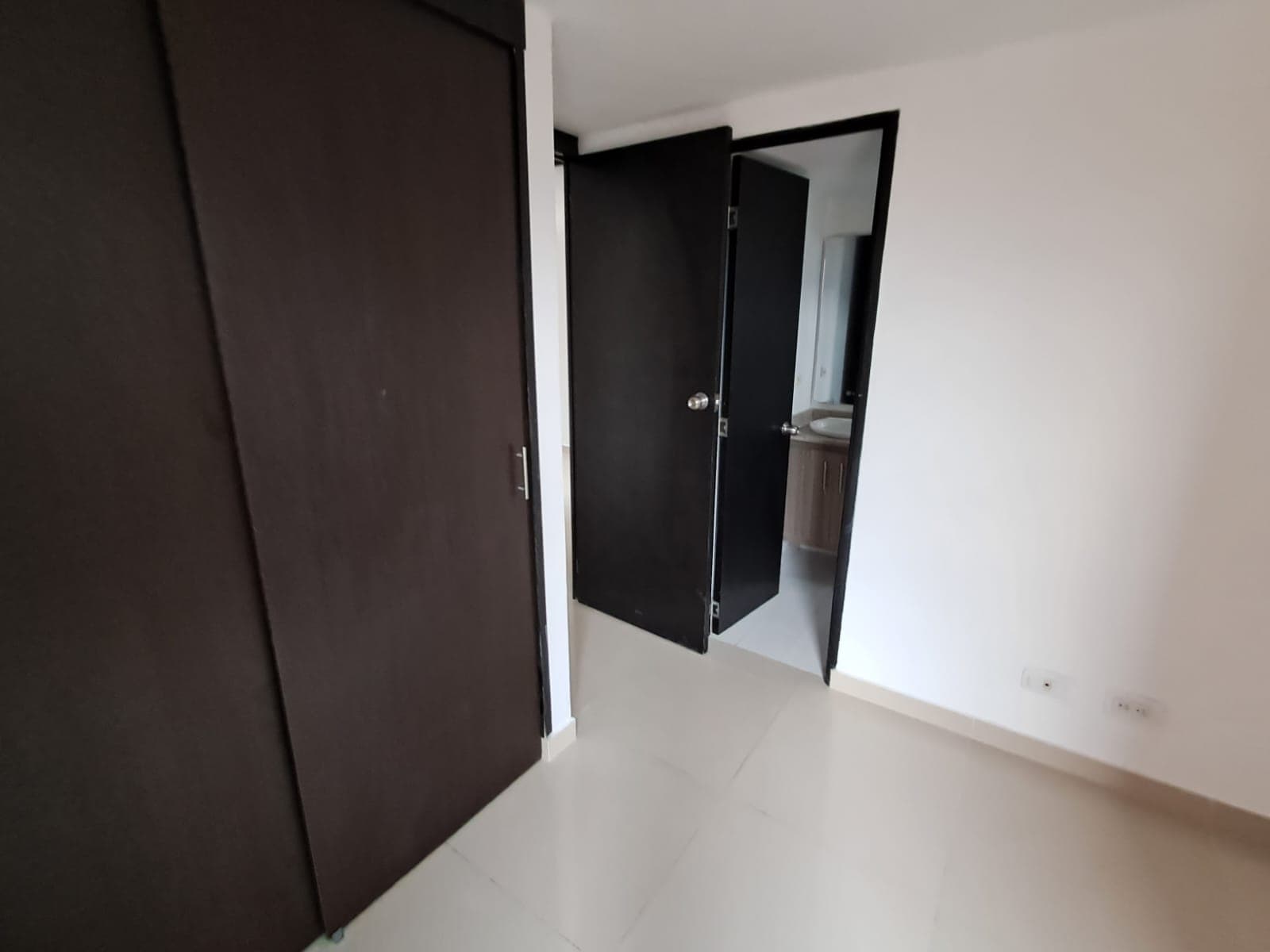 Apartamento en arriendo en Guayabal, Medellín — foto 3 de 15