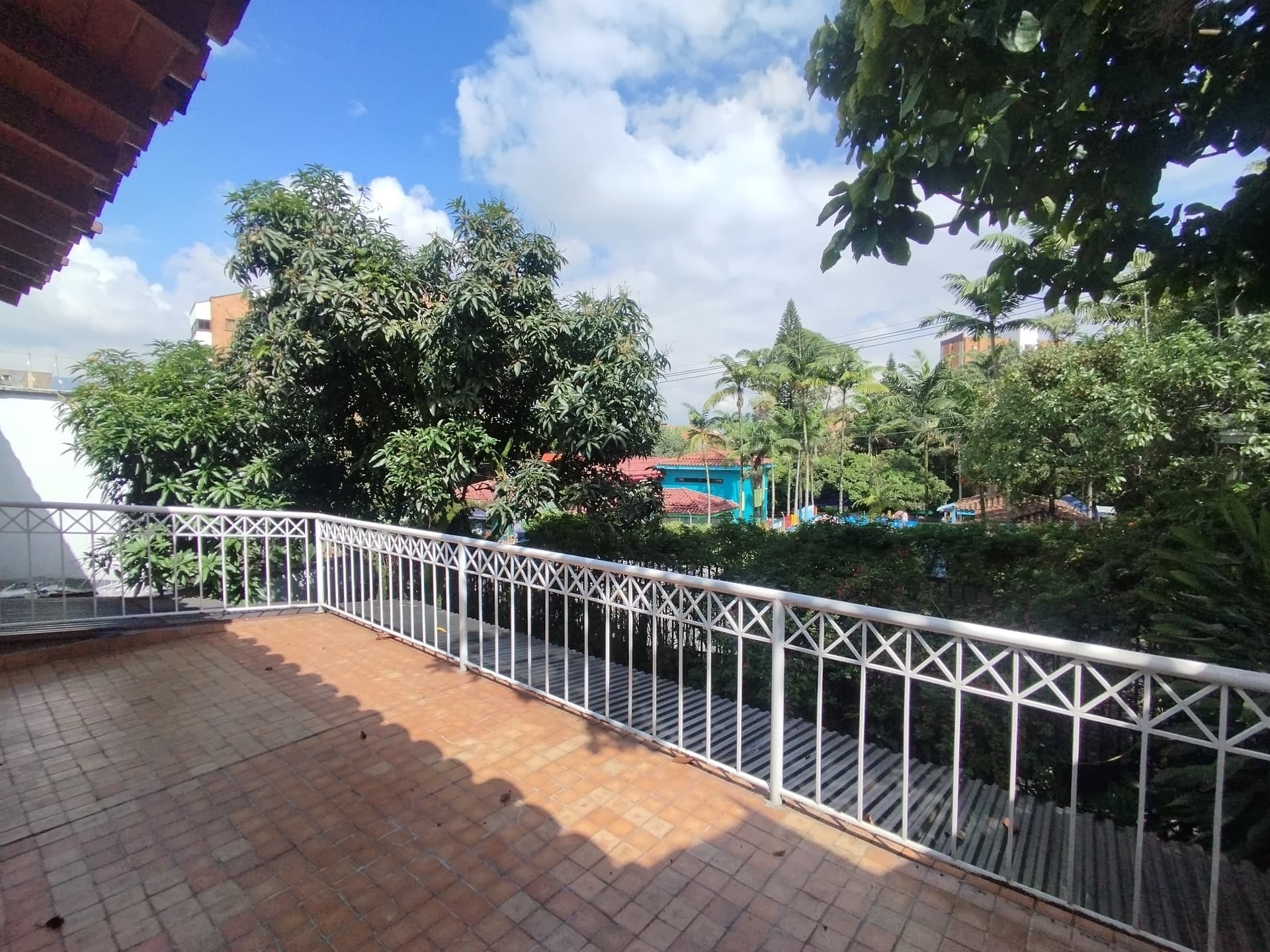 Casa Vivienda en arriendo en Los Balsos, El Poblado, Medellín — foto 1 de 20