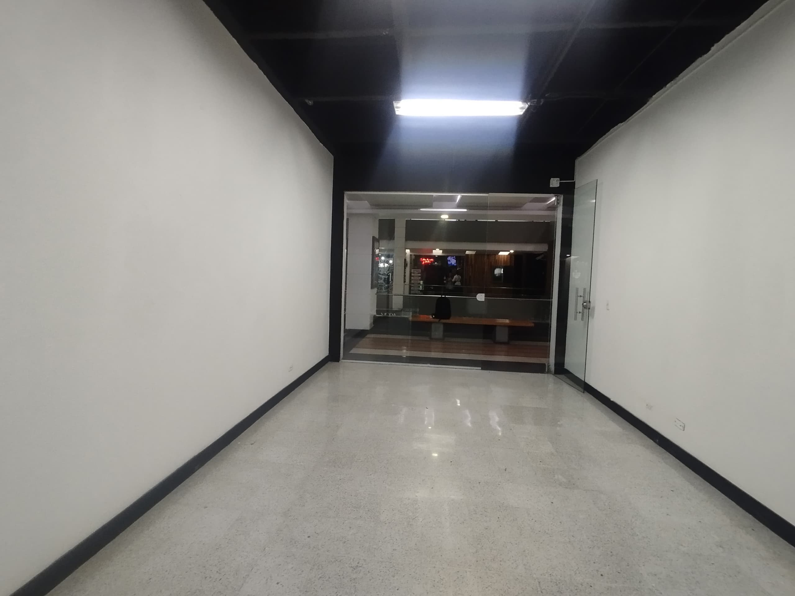 Local en arriendo en Milla De Oro, El Poblado, Medellín — foto 4 de 14