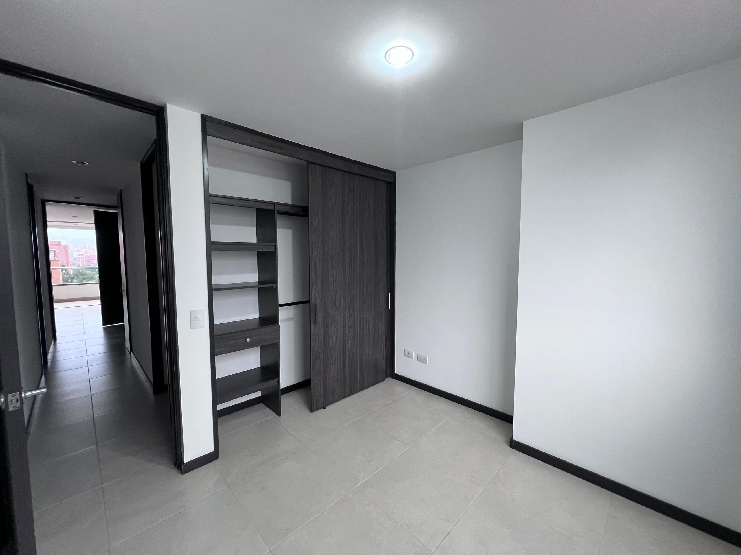 Apartamento en arriendo en Conquistadores, Laureles, Medellín — foto 3 de 20