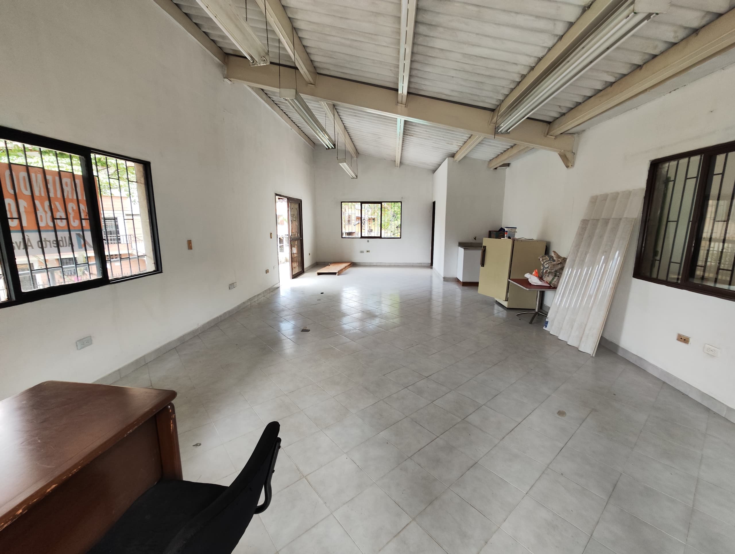 Bodega en arriendo en El Guayabo, Itagui — foto 2 de 15