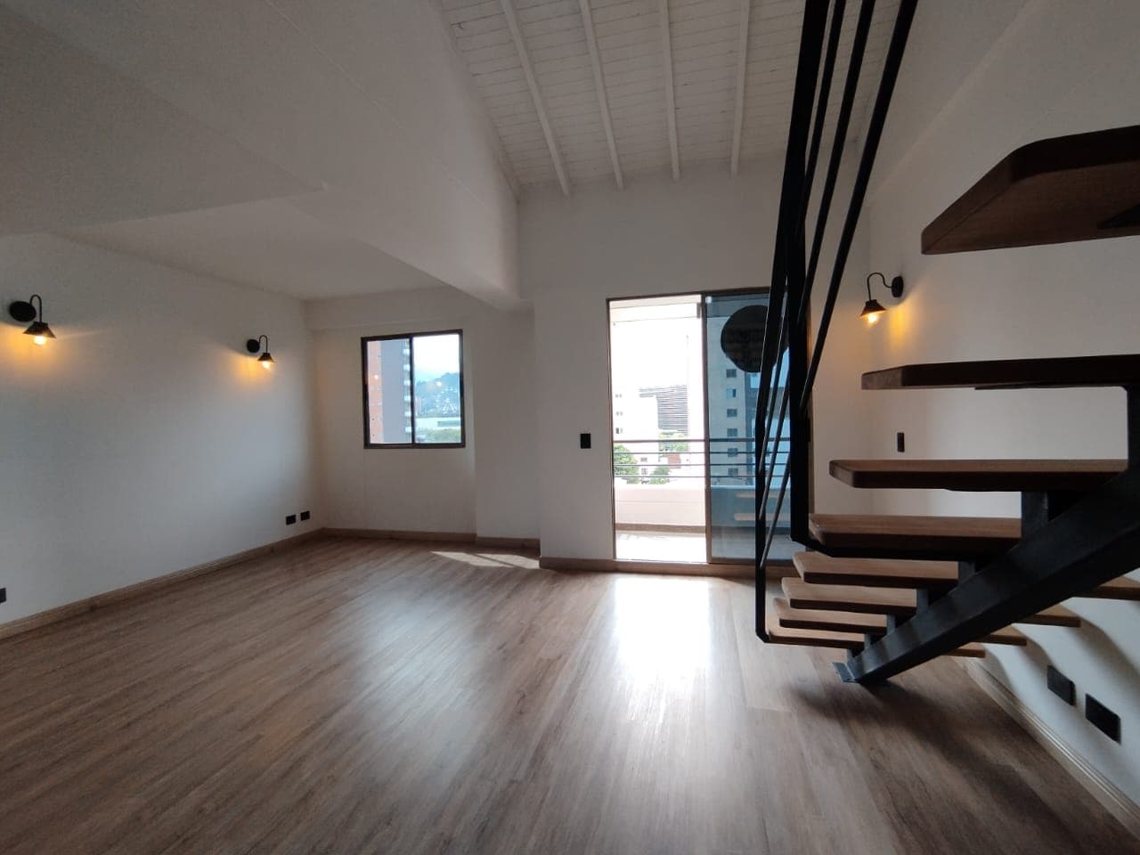 Apartamento en arriendo en El Portal, Envigado — foto 3 de 20