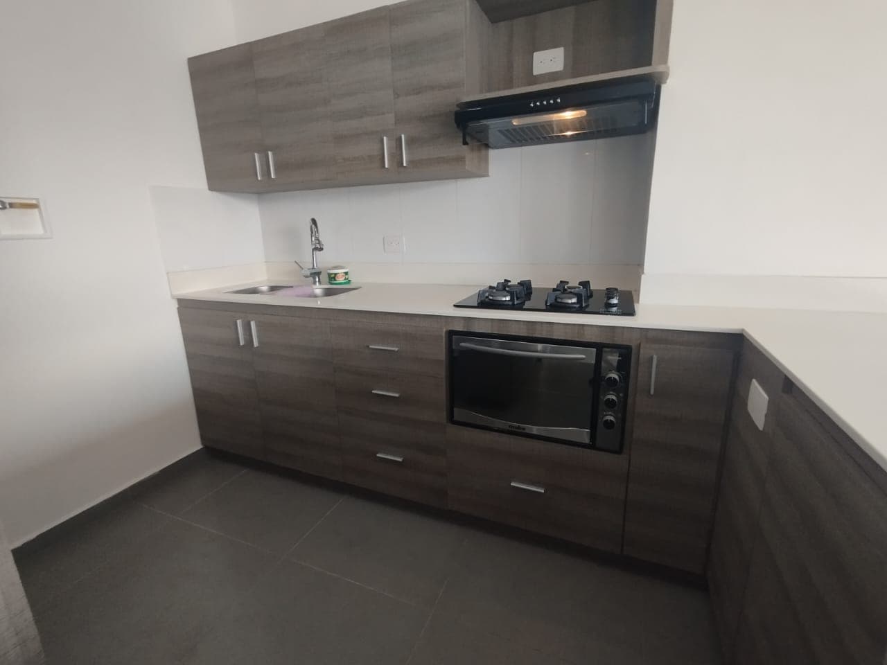 Apartamento en arriendo en Loma Del Escobero, Envigado — foto 4 de 16