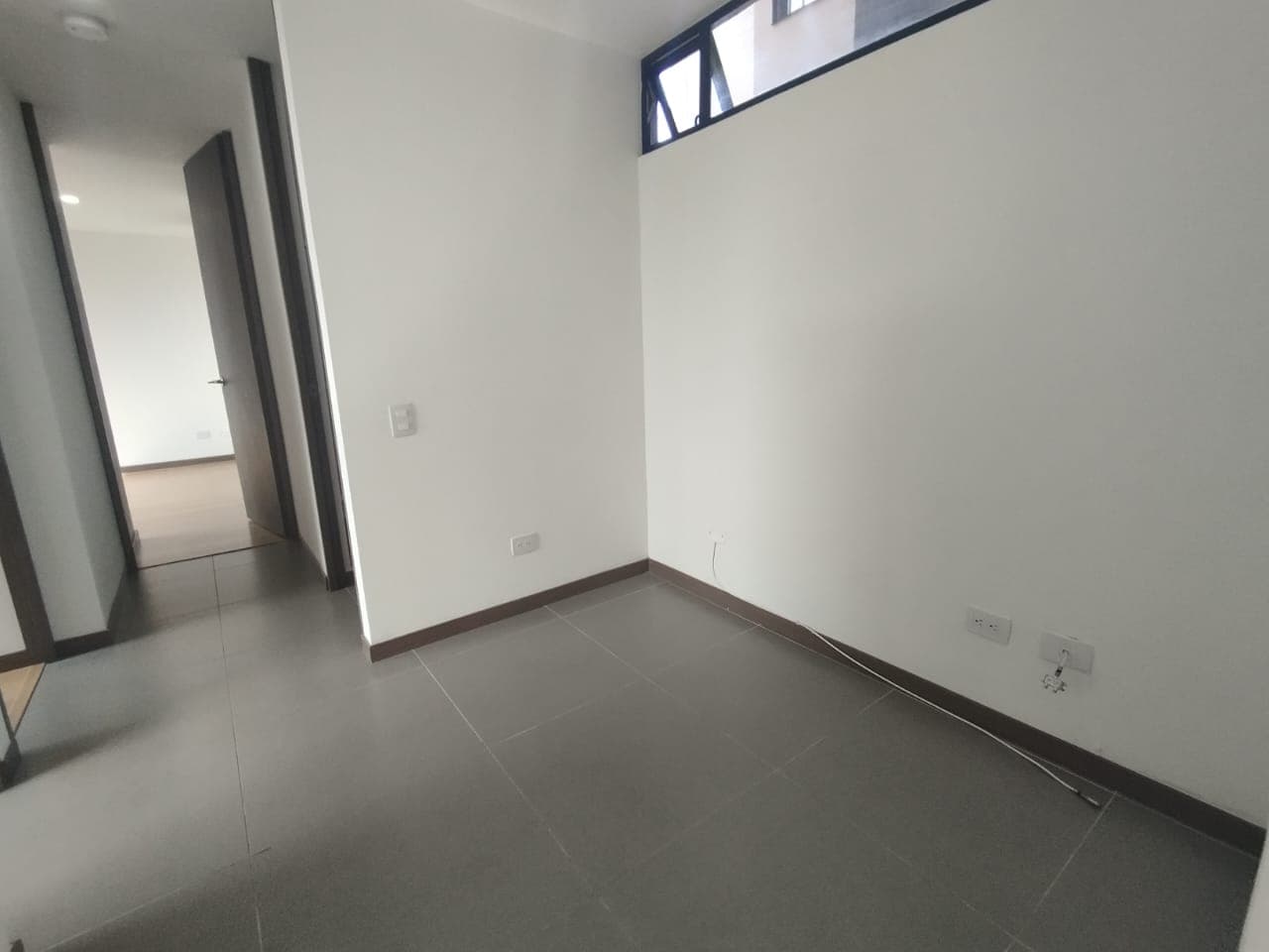 Apartamento en arriendo en Loma Del Escobero, Envigado — foto 5 de 16