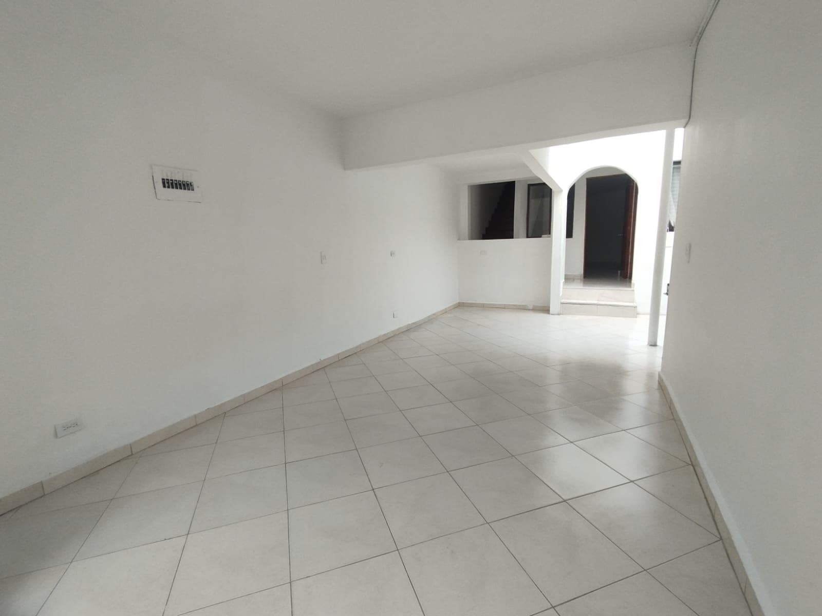 Casa Comercial en arriendo en Lorena, Laureles, Medellín — foto 3 de 20