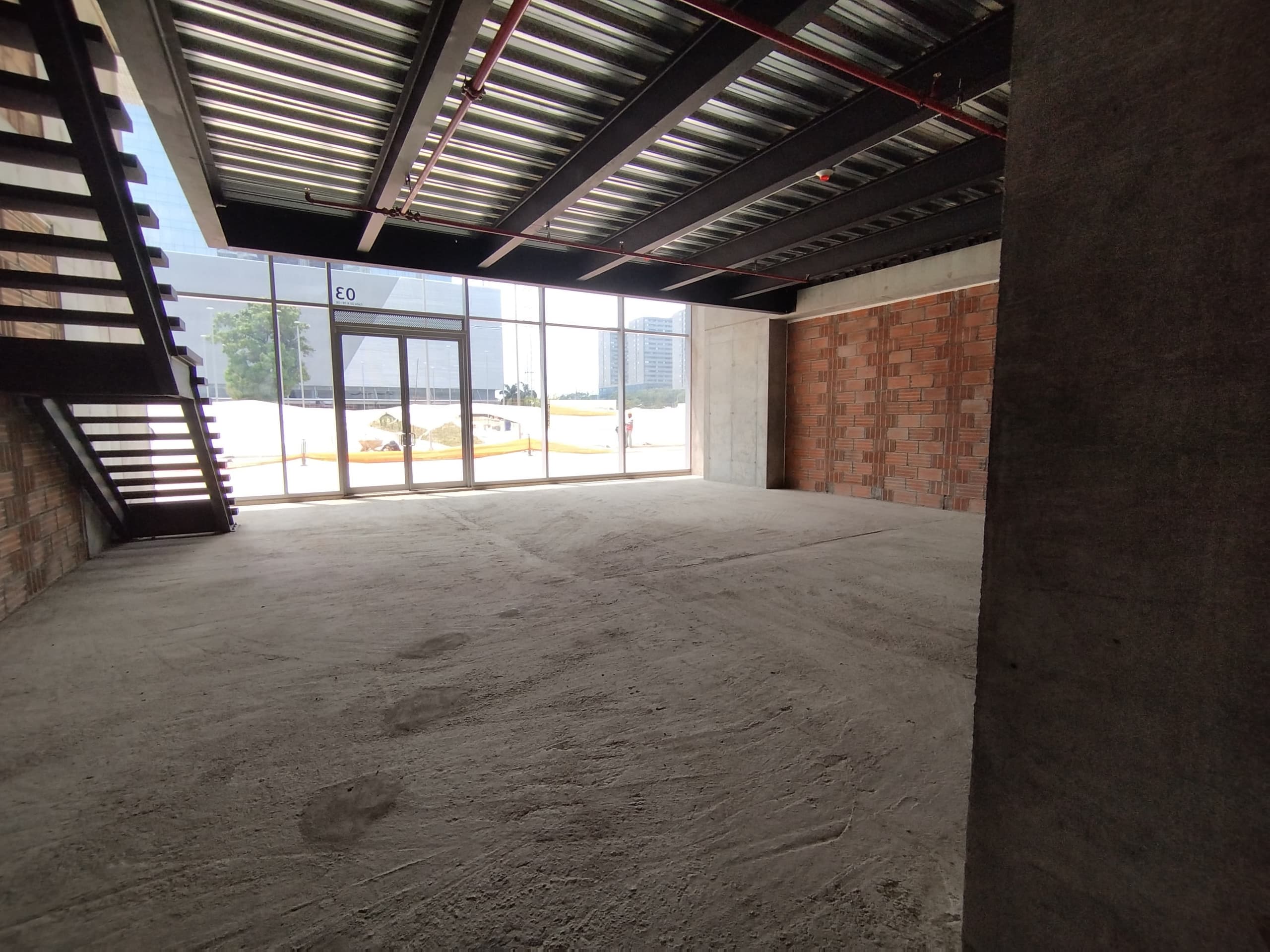 Local en arriendo en Ciudad Del Rio, El Poblado, Medellín — foto 5 de 8