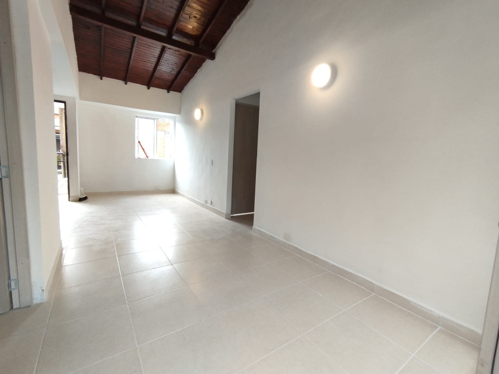 Apartamento en arriendo en Maria Auxiliadora, Sabaneta — foto 2 de 19