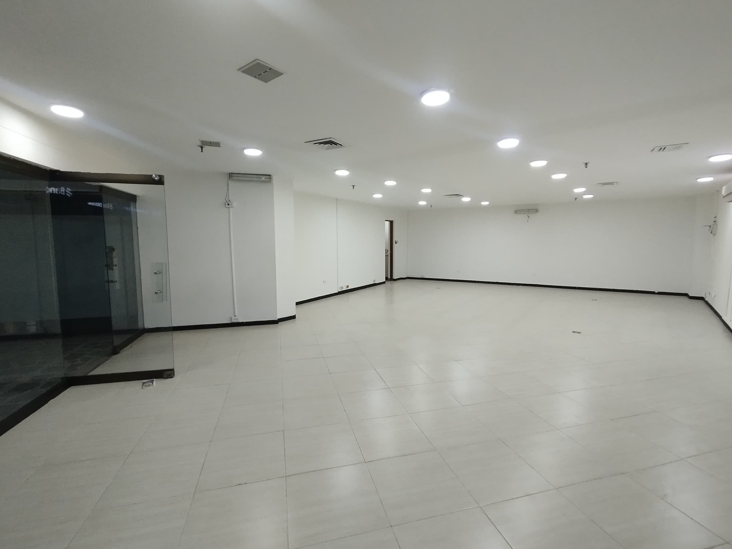 Local en arriendo en Centro, Medellín — foto 2 de 14