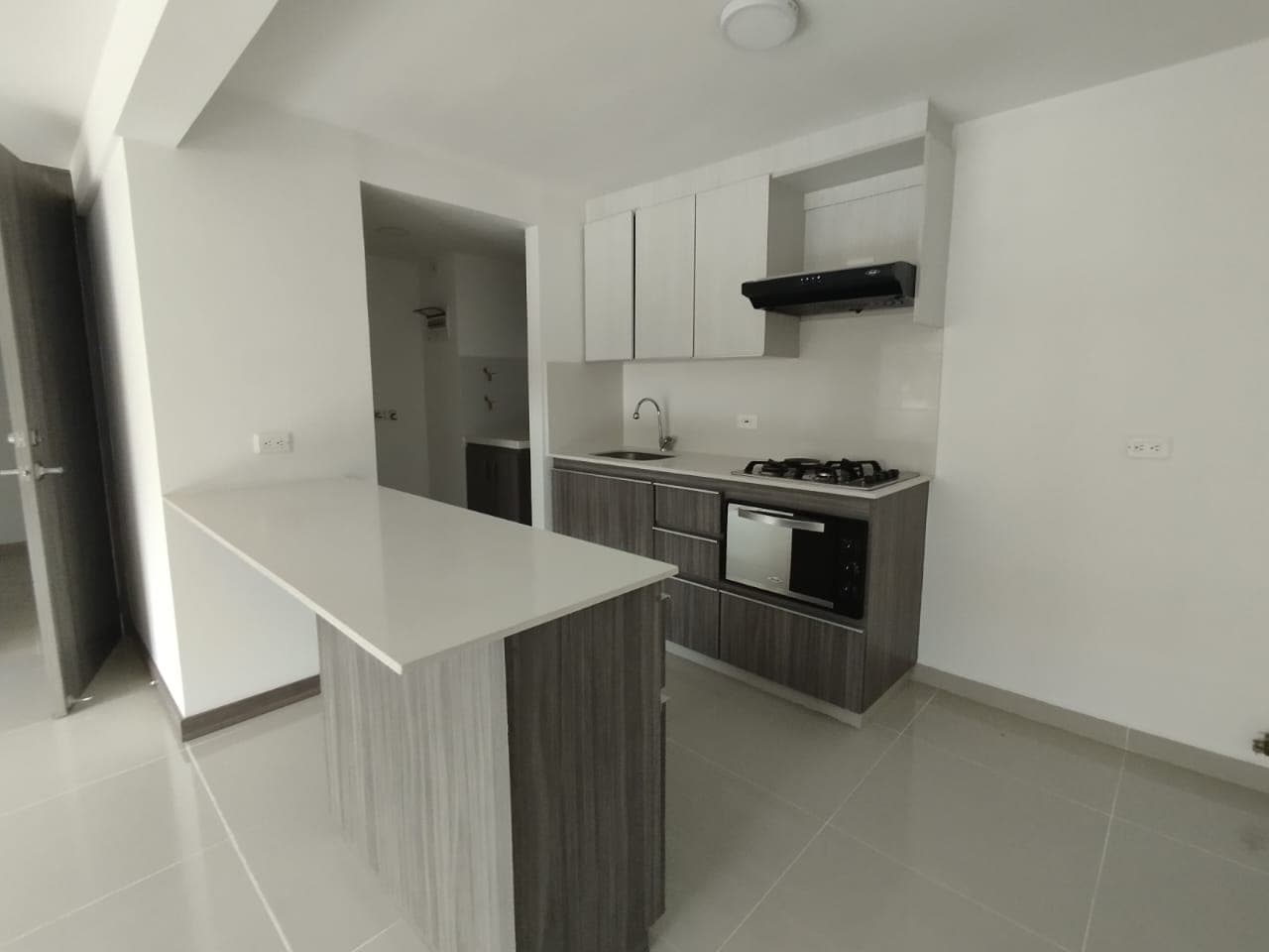 Apartamento en arriendo en Camino Verde, Envigado — foto 3 de 14