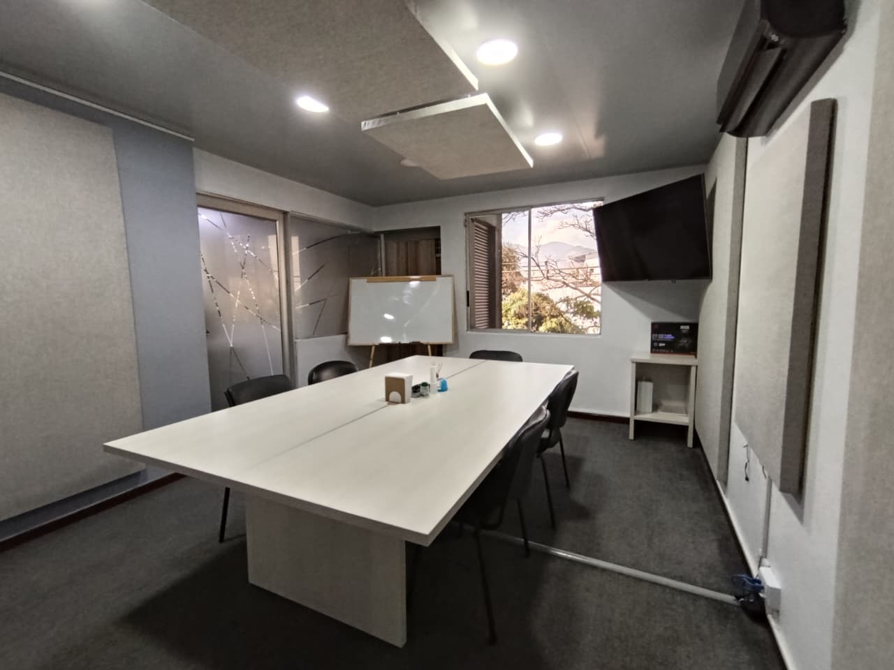 Oficina en arriendo en Aguacatala, El Poblado, Medellín — foto 5 de 16
