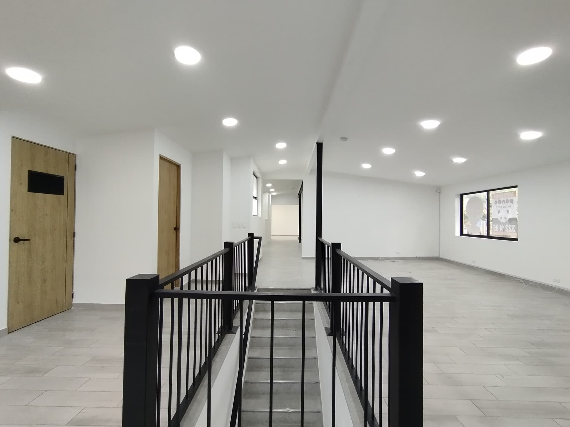 Casa Comercial en arriendo en Andalucía, Envigado — foto 1 de 20