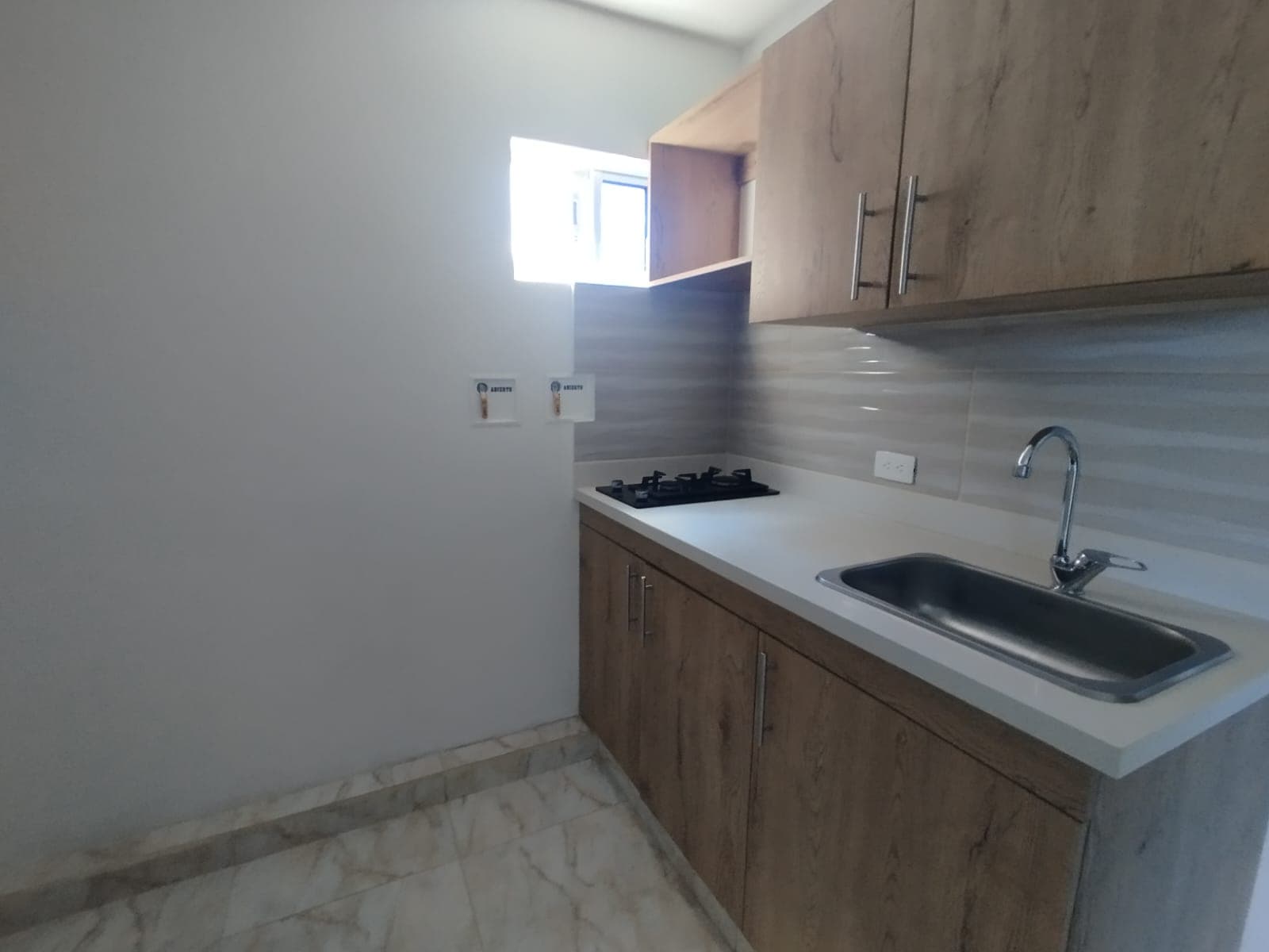 Apartaestudio en arriendo en El Campestre La Frontera, El Poblado, Medellín — foto 1 de 17