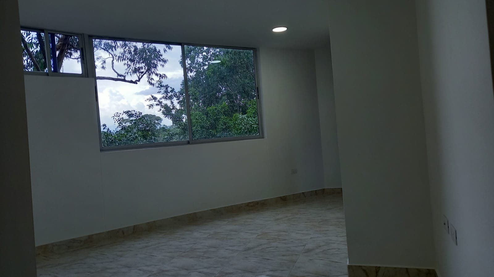 Apartaestudio en arriendo en El Campestre La Frontera, El Poblado, Medellín — foto 2 de 17